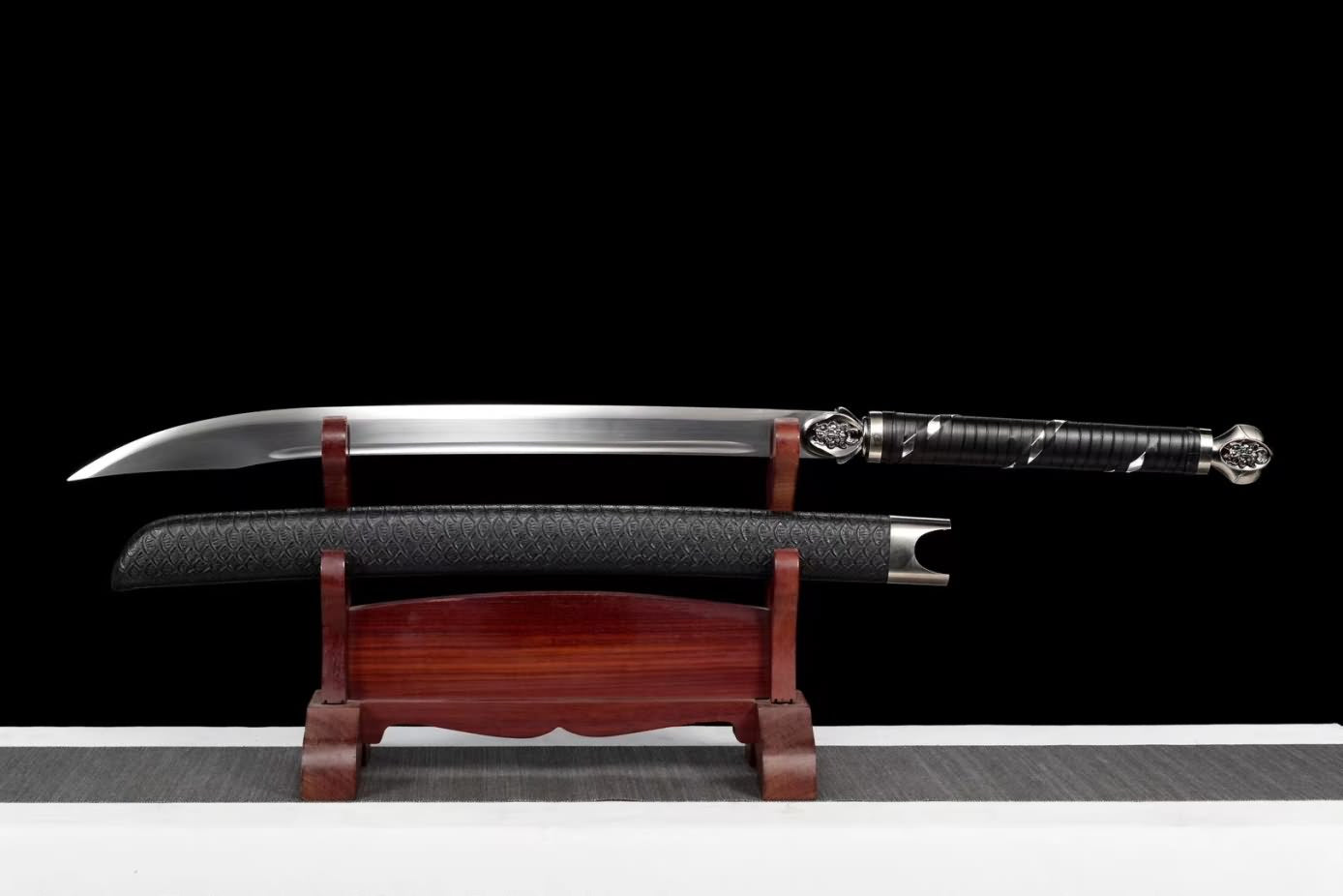 Da dao,Broadsword, high Carbon Steel Blade,Alloy Fittings,Black Scabbard,LOONGSWORD