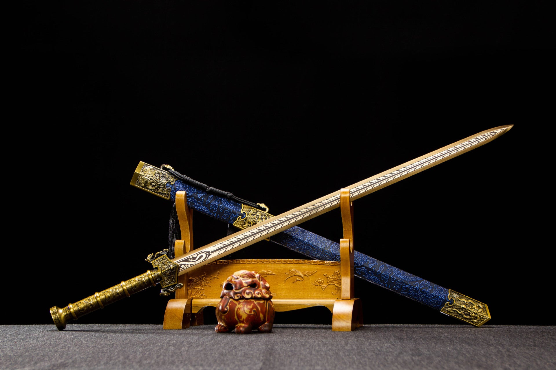 Handmade Sword of the Yue Emperor Han sword (1060 Carbon Steel)