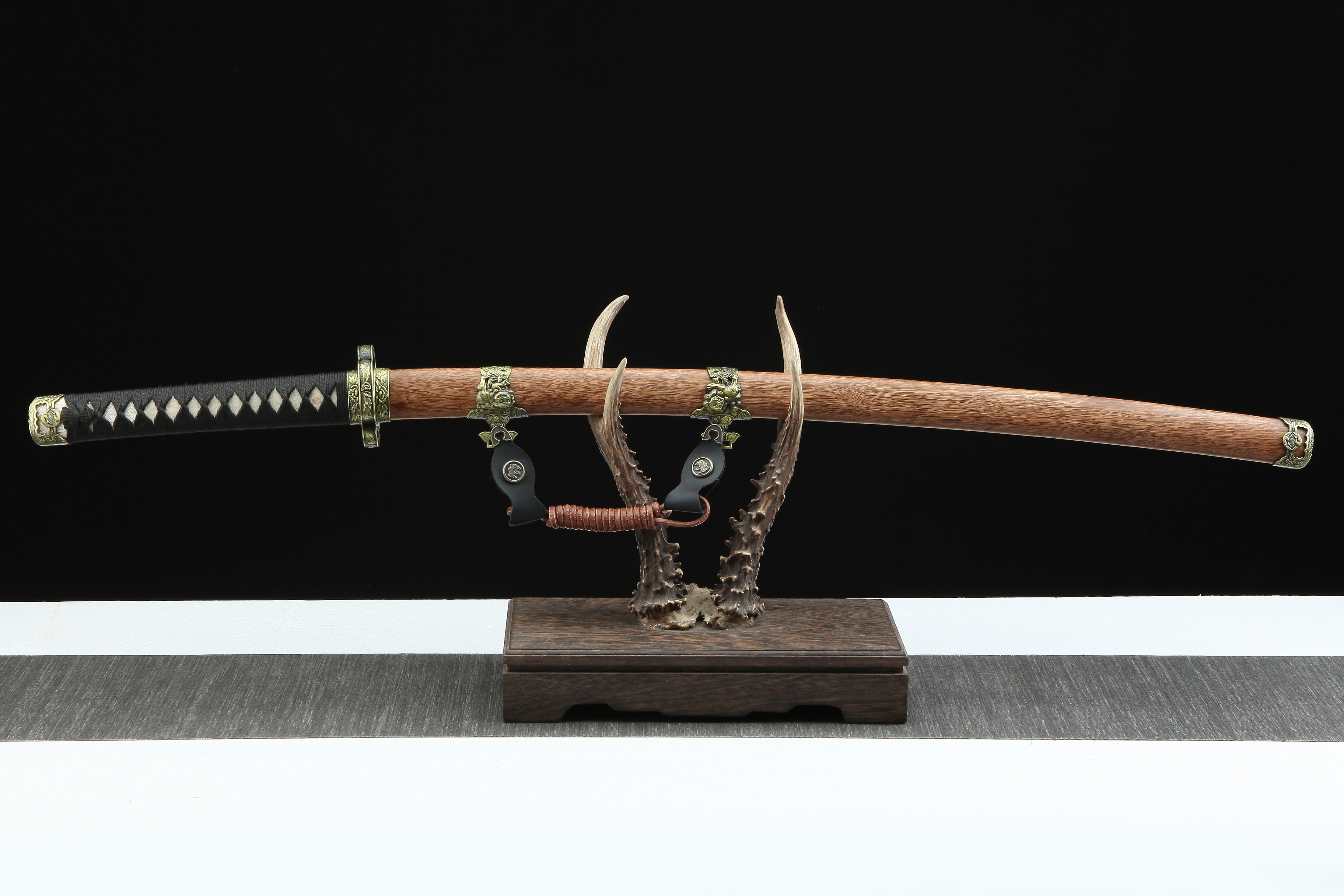 Hand Forged Japanese Tachi Royal Grove Sentinel Blade(1095 Carbon Steel)