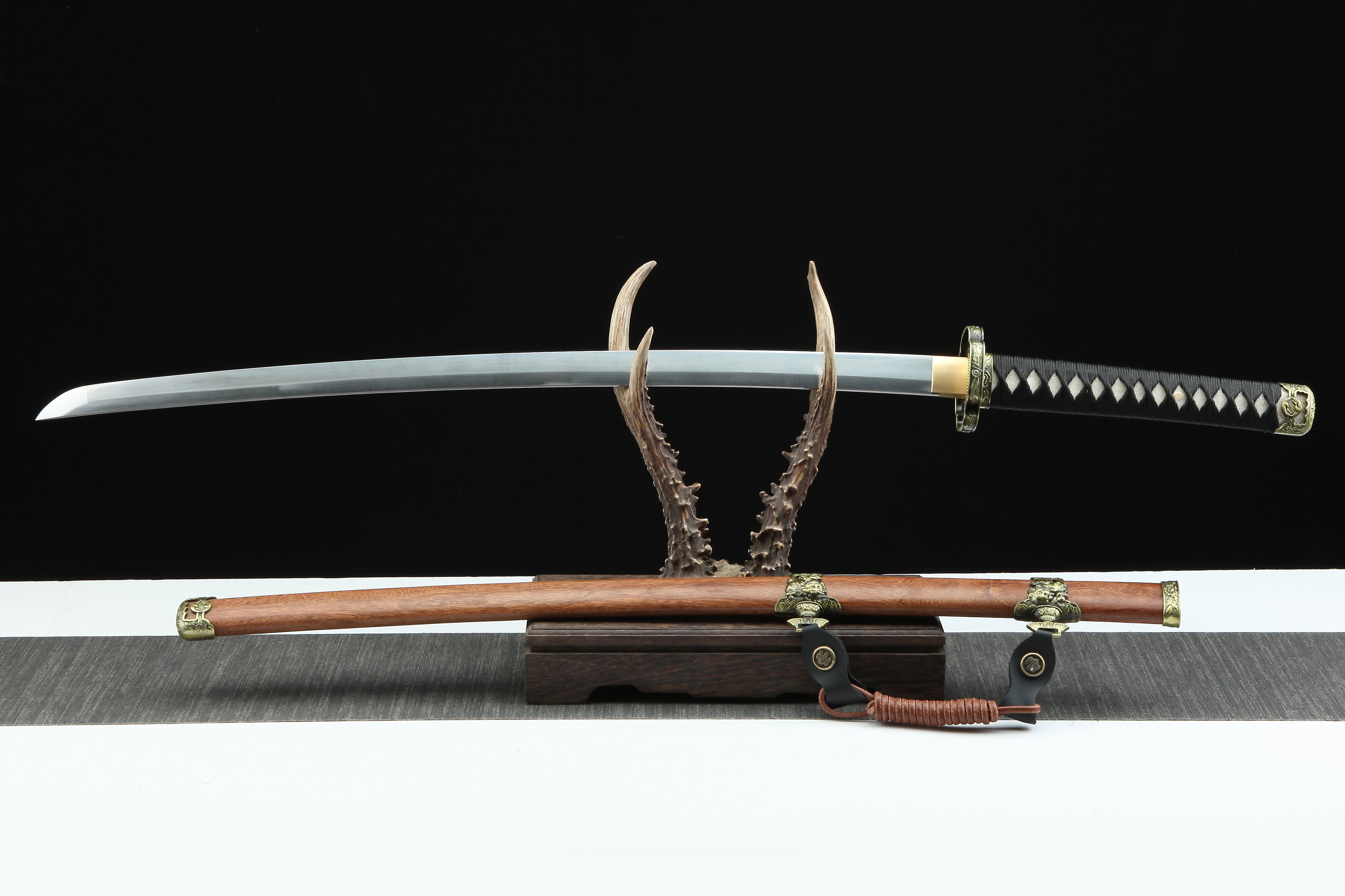Hand Forged Japanese Tachi Royal Grove Sentinel Blade(1095 Carbon Steel)