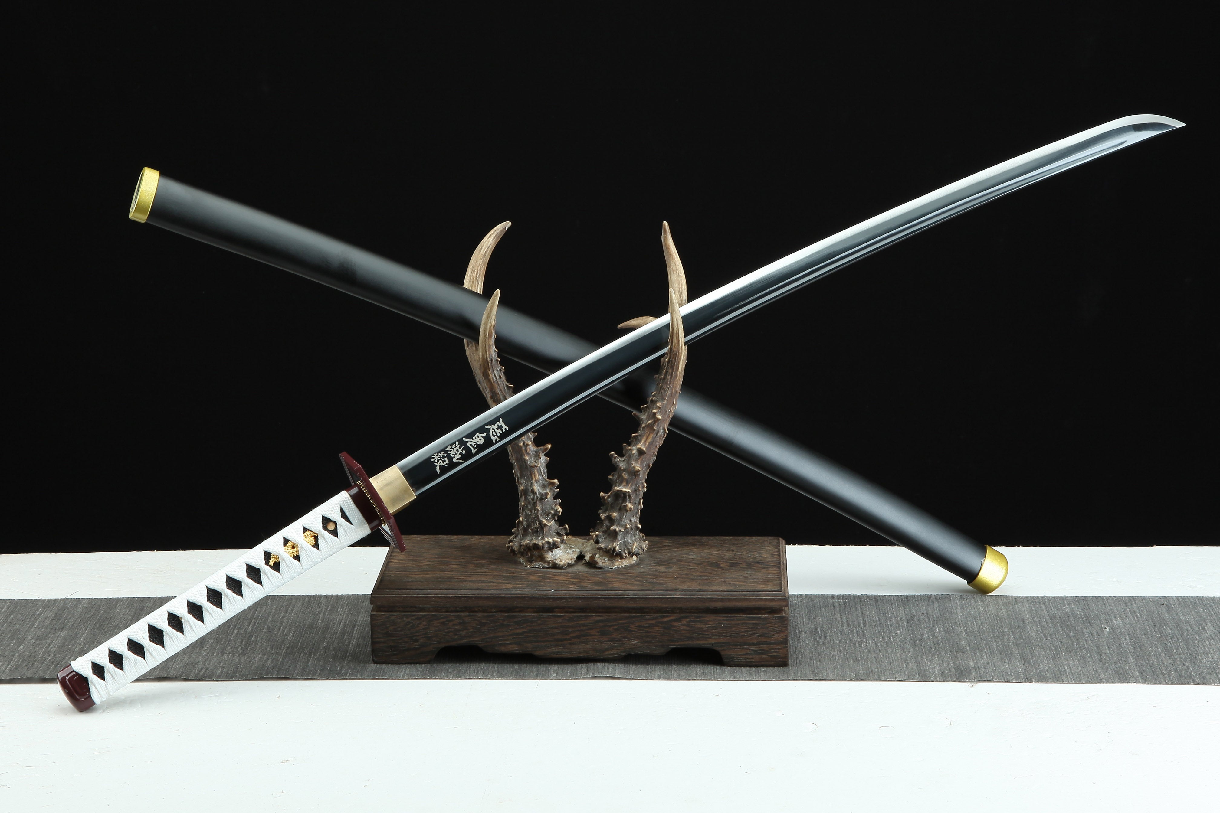 Hand Forged Demon Slayer Katana Tomioka Giyuu Nichirin Sword(1045 Carbon Steel)