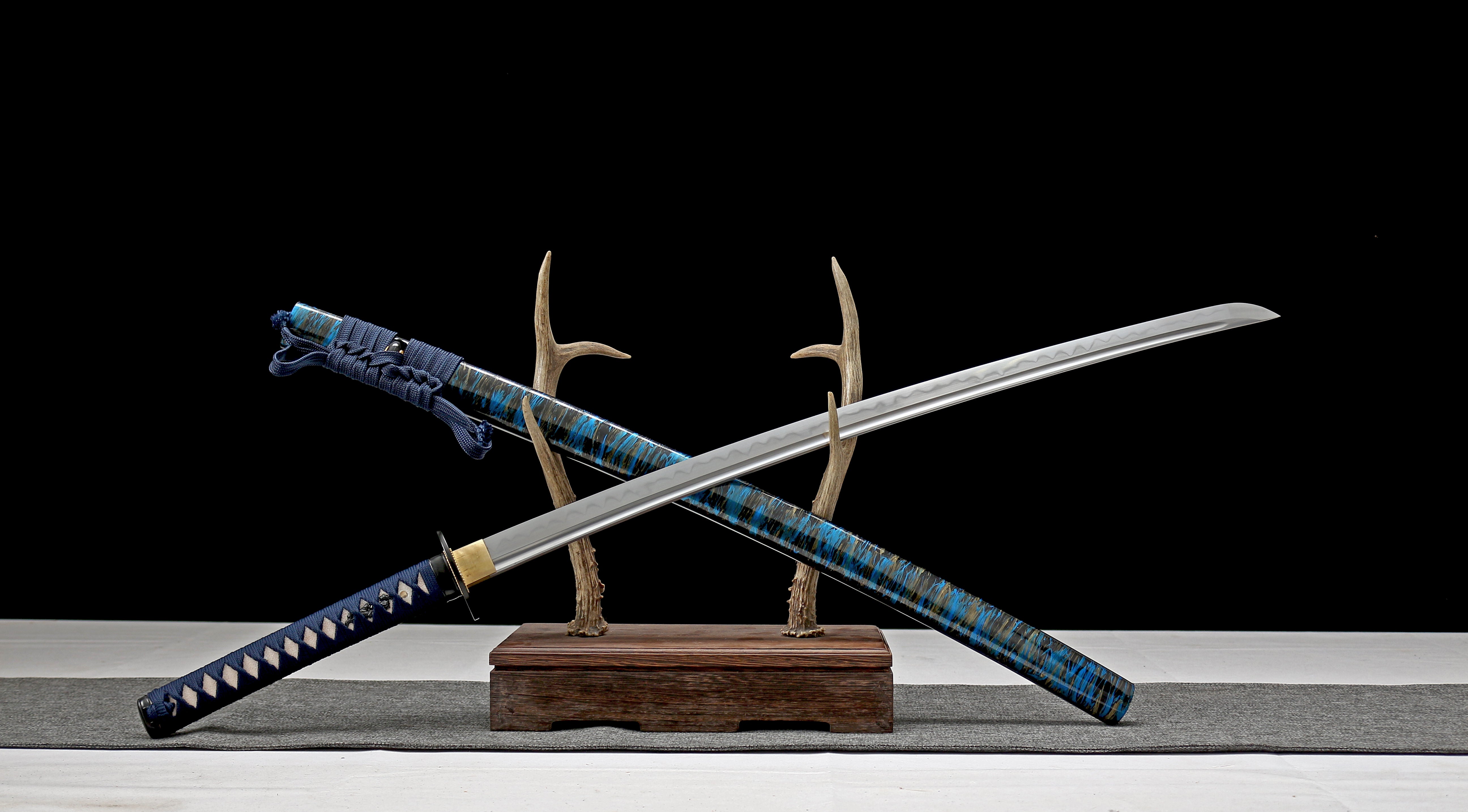 Hand Forged Japanese Katana Abyssal Poseidon's Wrath Blade(1095 Carbon Steel)