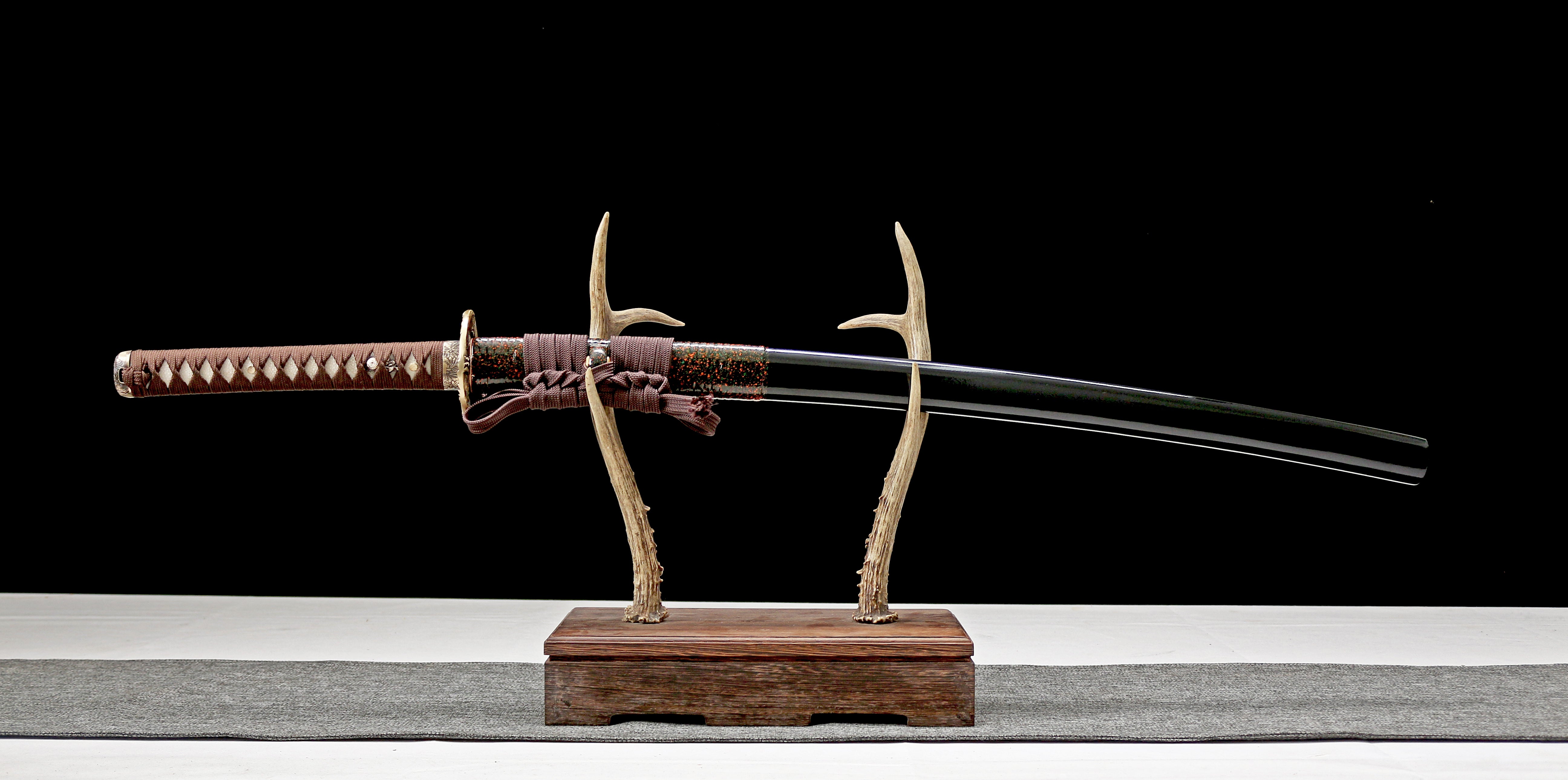 Hand Forged Japanese Katana Yoru No Taka Black Ops Shinobi Blade(1095 Carbon Steel)