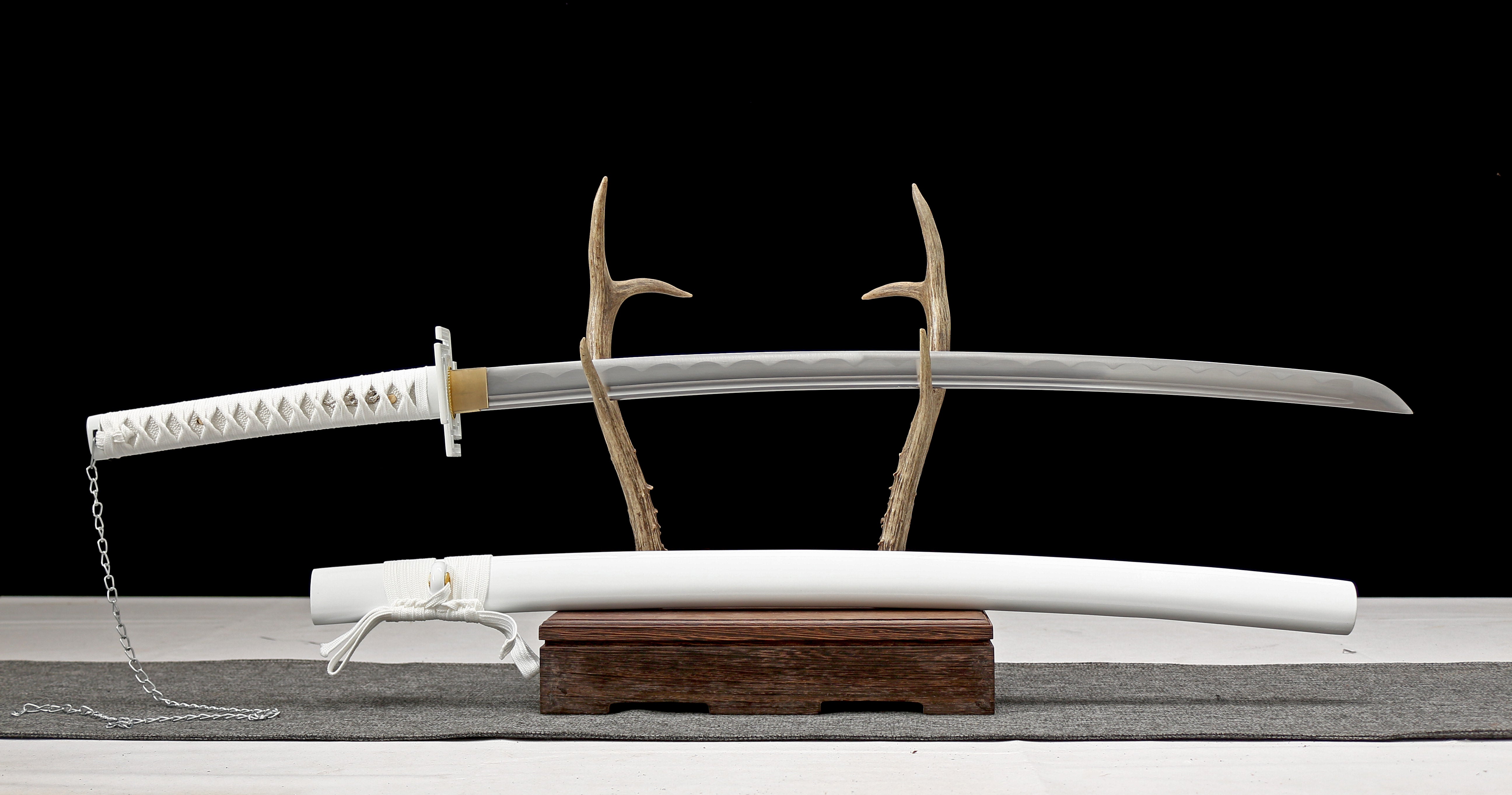 Hand Forged BLEACH Katana Kurosaki Ichigo Zangetsu Blade(1045 Carbon Steel)