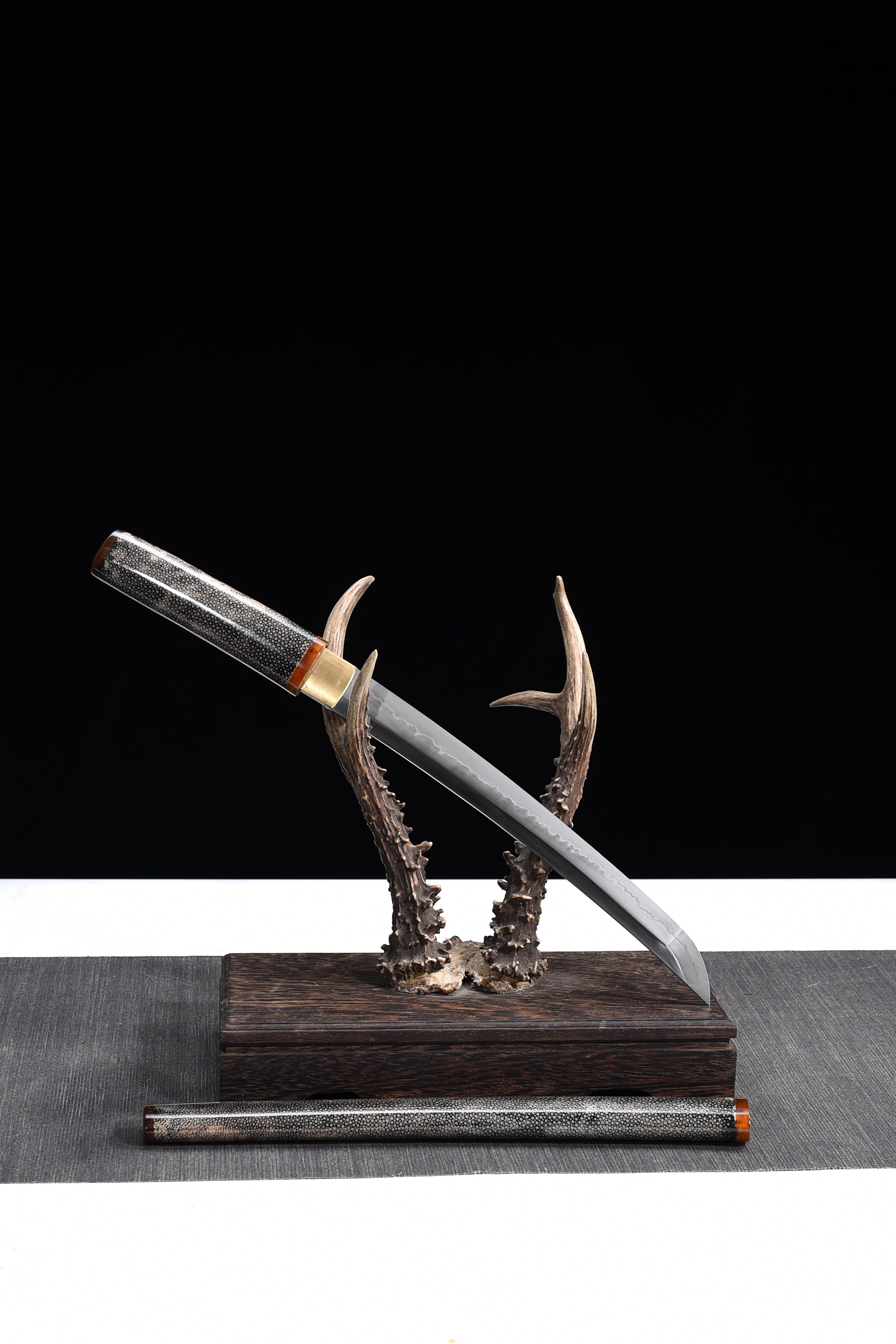 Hand Forged Japanese Tanto Kurogane Star Blade(Damascus Steel)