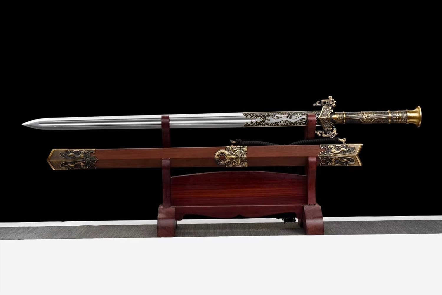 Hand Forged Hanjian Sword | Handcrafted High Carbon Steel Blade with Rosewood Scabbard & Alloy Fittings | 40"（1045 Carbon Steel）