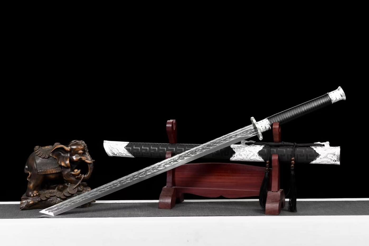 Saber swords Real High Carbon Steel Blade,Alloy Fittings,Solid Wood Scabbard,chinese sword