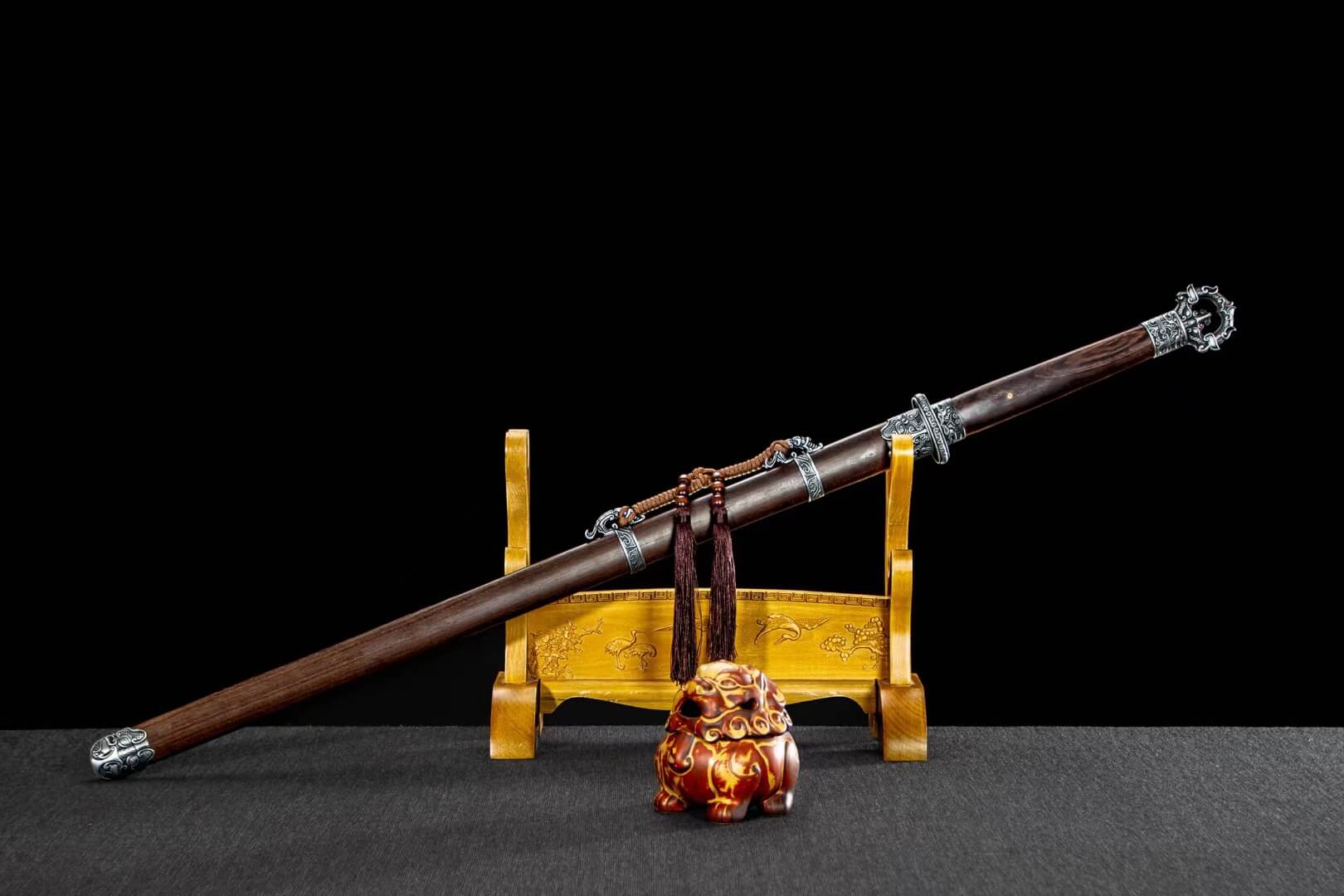Traditional Chinese Tang dao Sword with Damascus Steel Blade and Alloy Fittings - Rosewood Scabbard