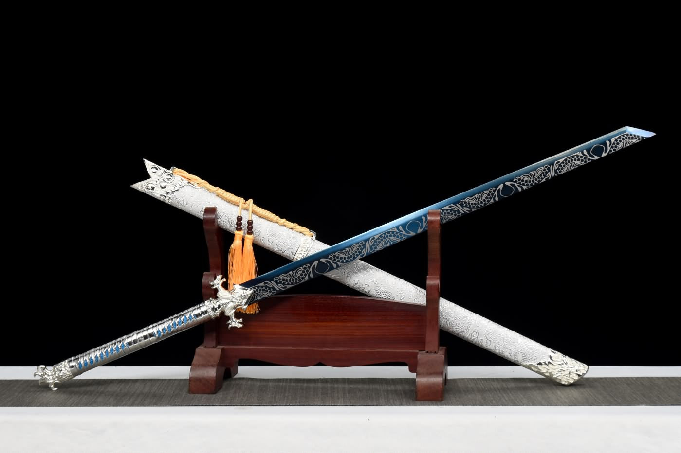 chinese sword,Dragon Tang dao,High Carbon Steel Blue Blade,Alloy Fittings,Silver Appearance,LOONGSWORD
