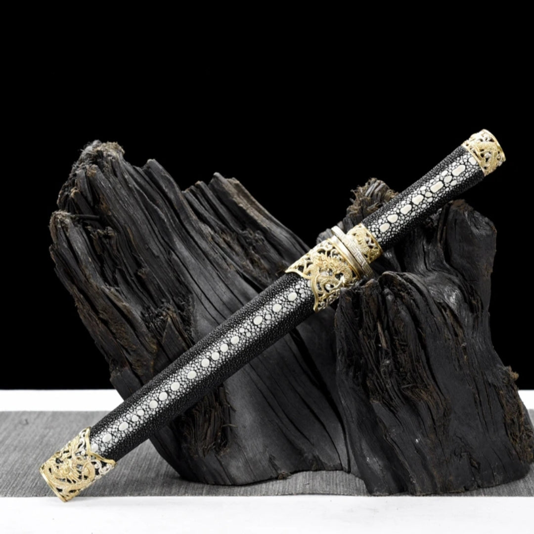 Hand Forged shortsword Tang sword(Damascus steel)