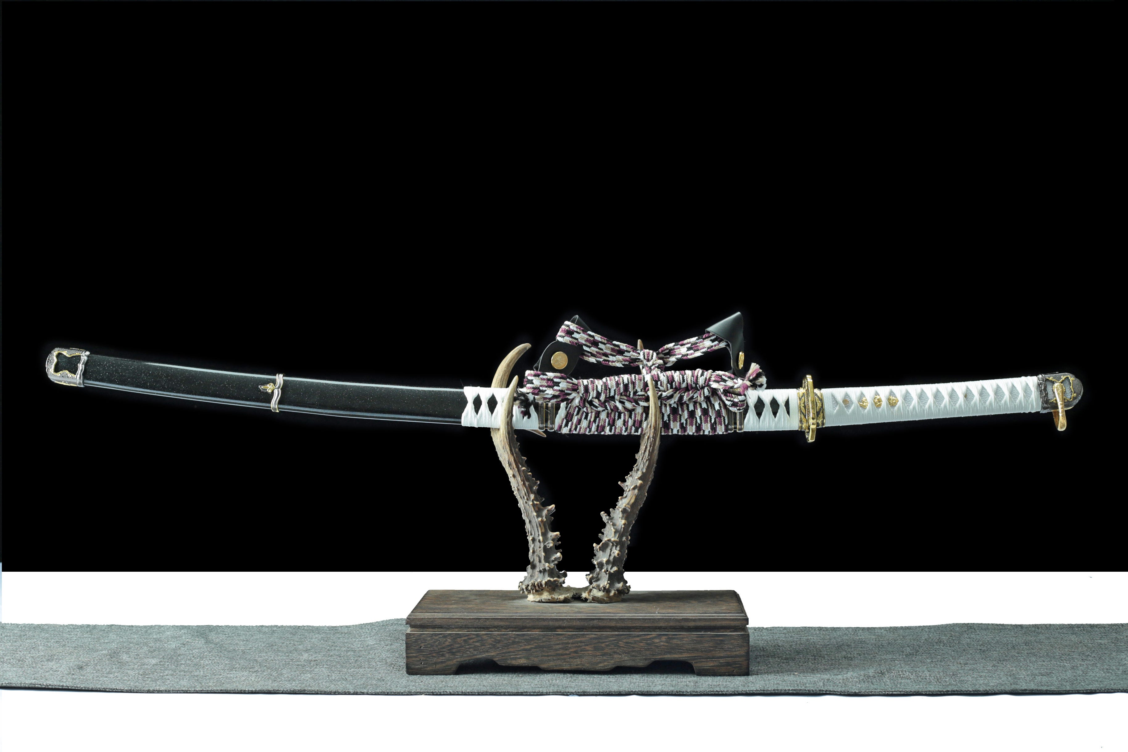 Hand Forged Japanese Tachi Midnight Sakura Blade(1095 Carbon Steel)