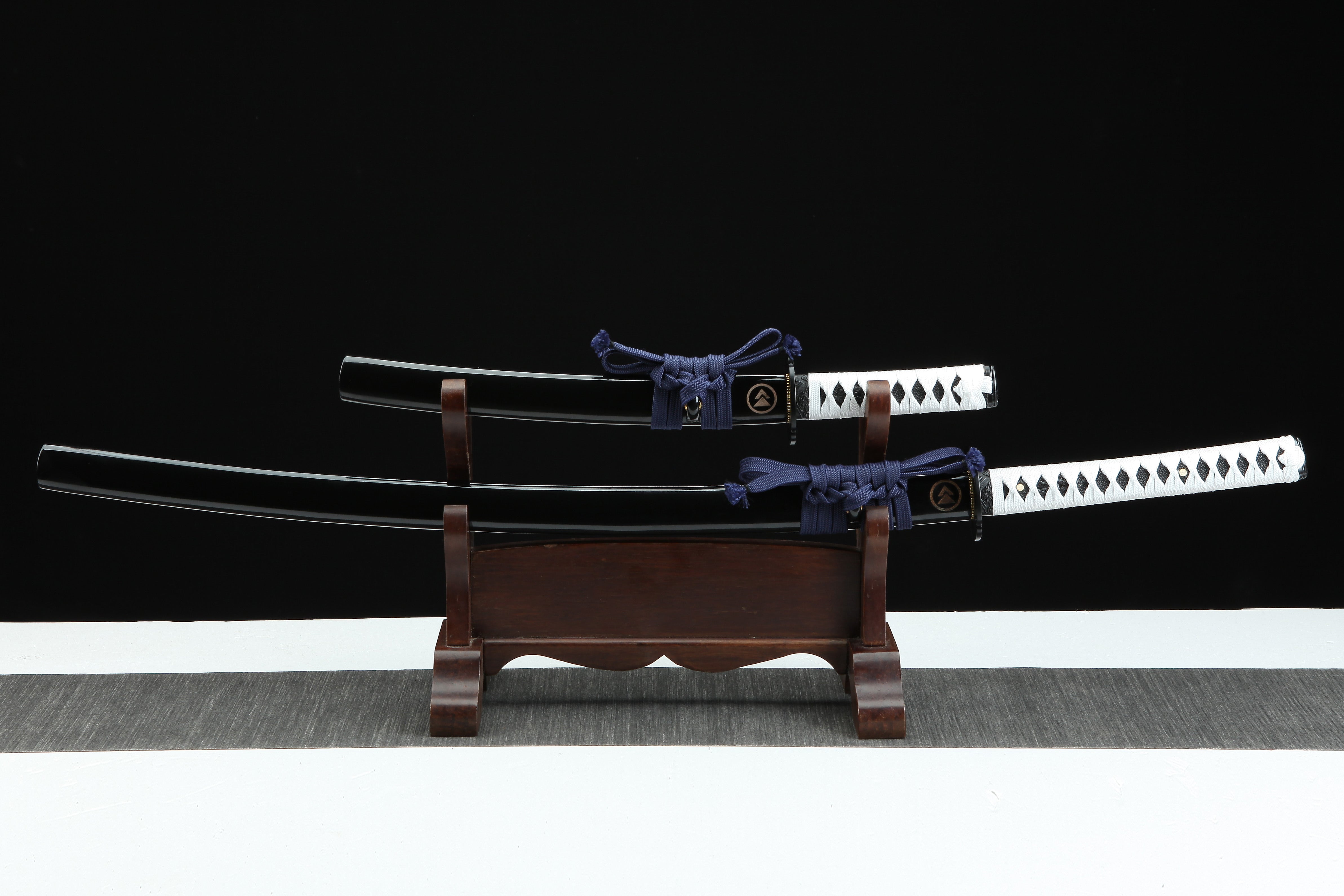 Hand Forged Ghost of Tsushima Katana Generation Two Blade Set of 2(1095 Carbon Steel)