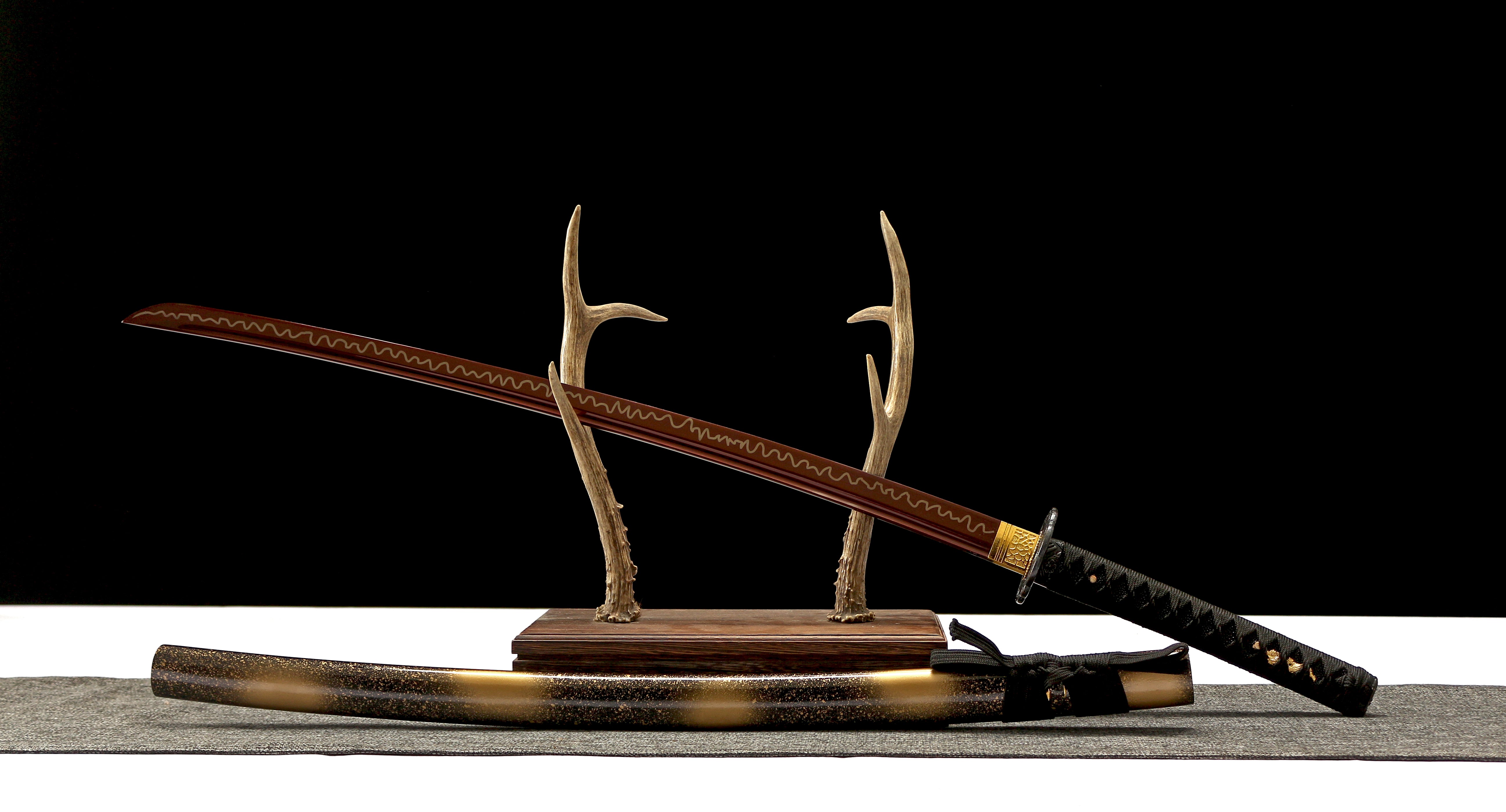 Hand Forged Japanese Katana Gilded Spots Blade(1045 Carbon Steel)