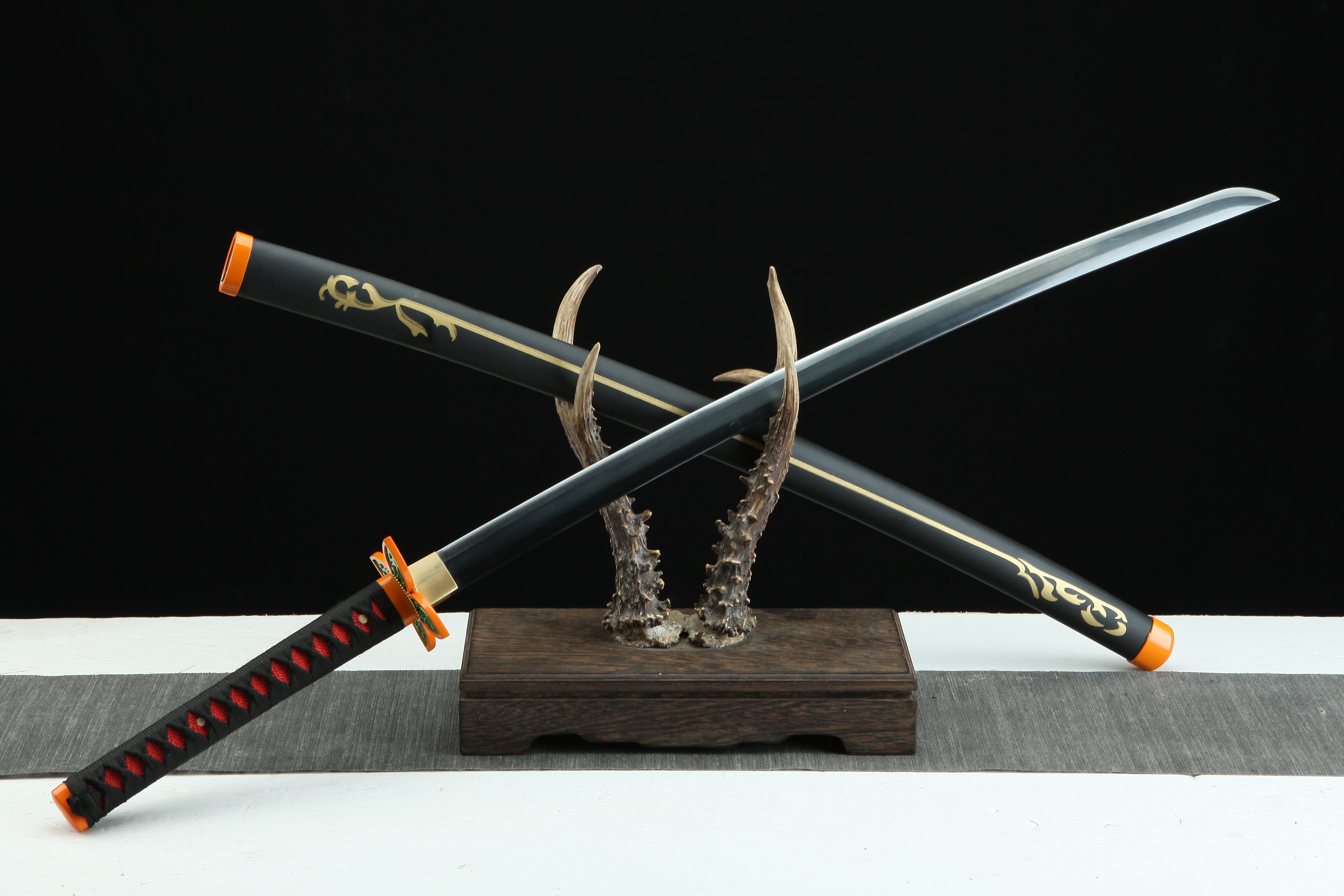 Hand Forged Demon Slayer Katana Kochou Shinobu Generation One Nichirin Sword(1045 Carbon Steel)