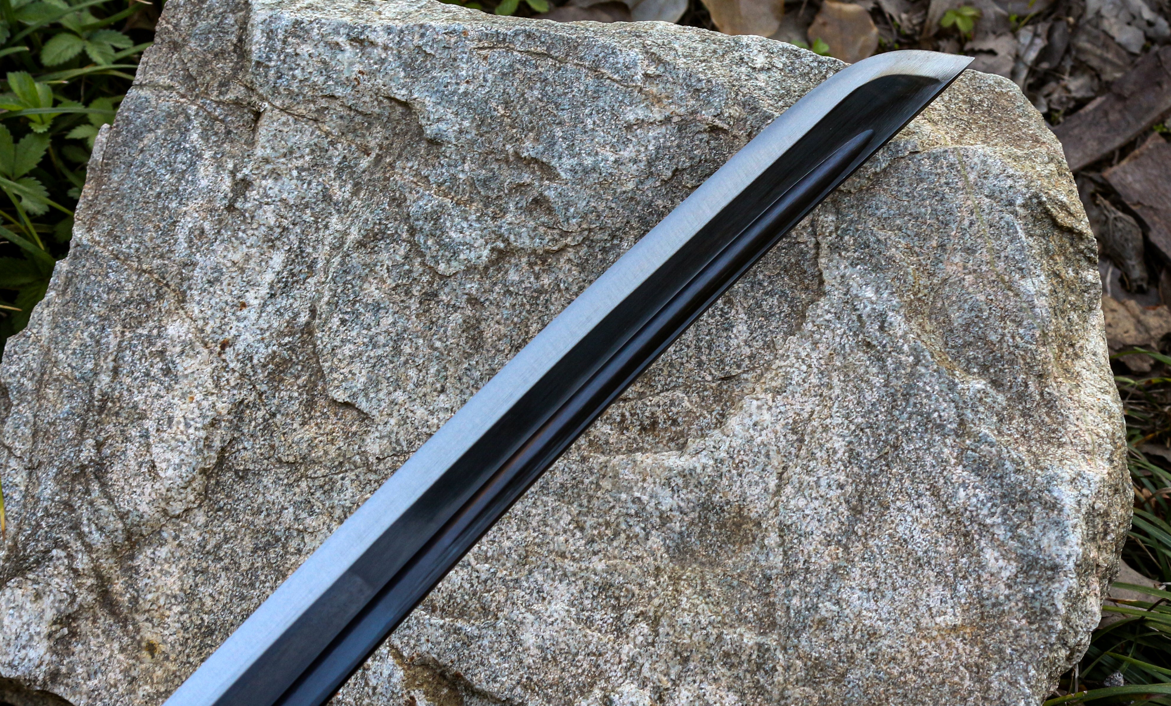 Hand Forged Japanese Tachi Phantom Dusk Blade(1045 Carbon Steel)
