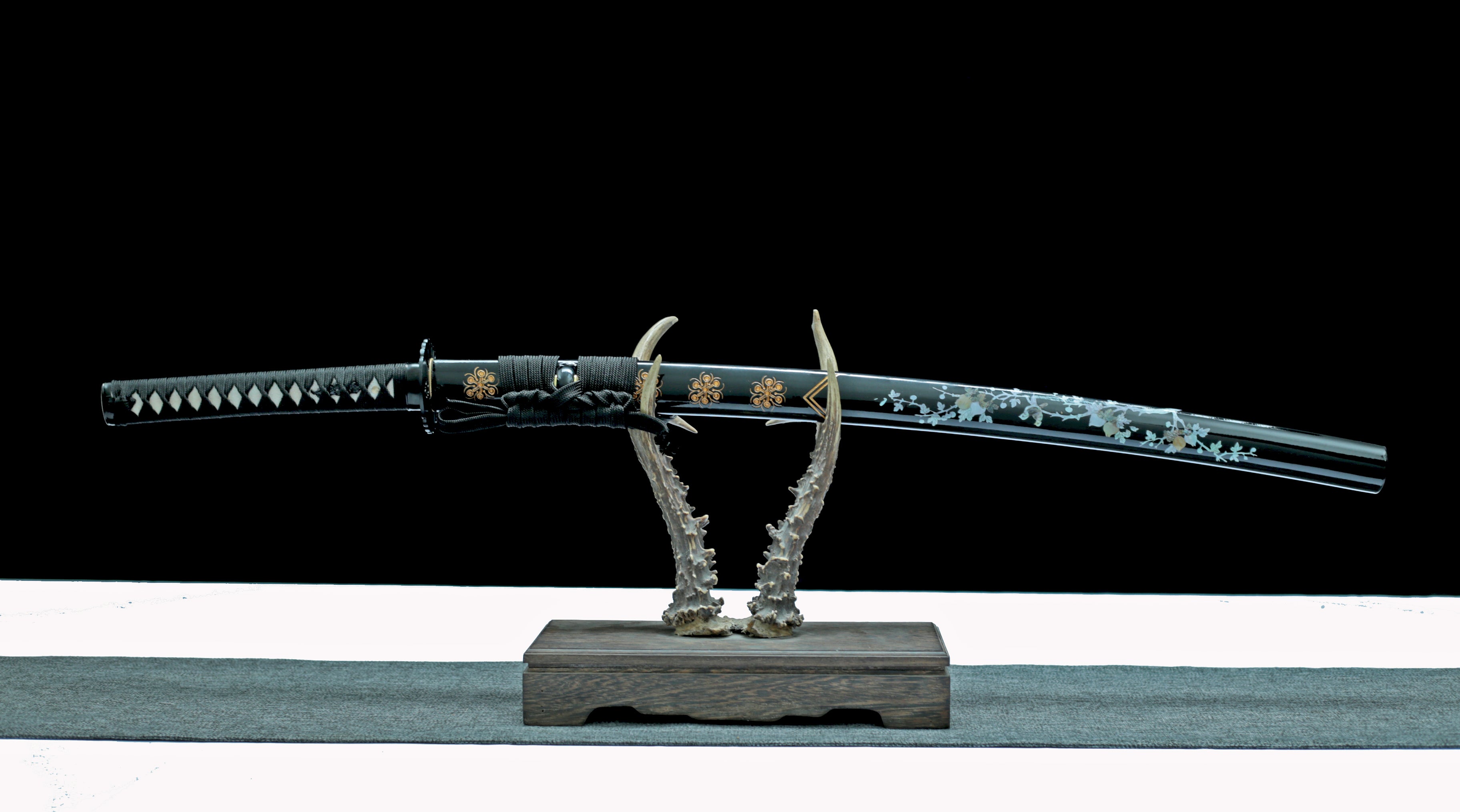 Hand Forged Japanese Katana Silversoul Phantom Blade(Damascus Steel)