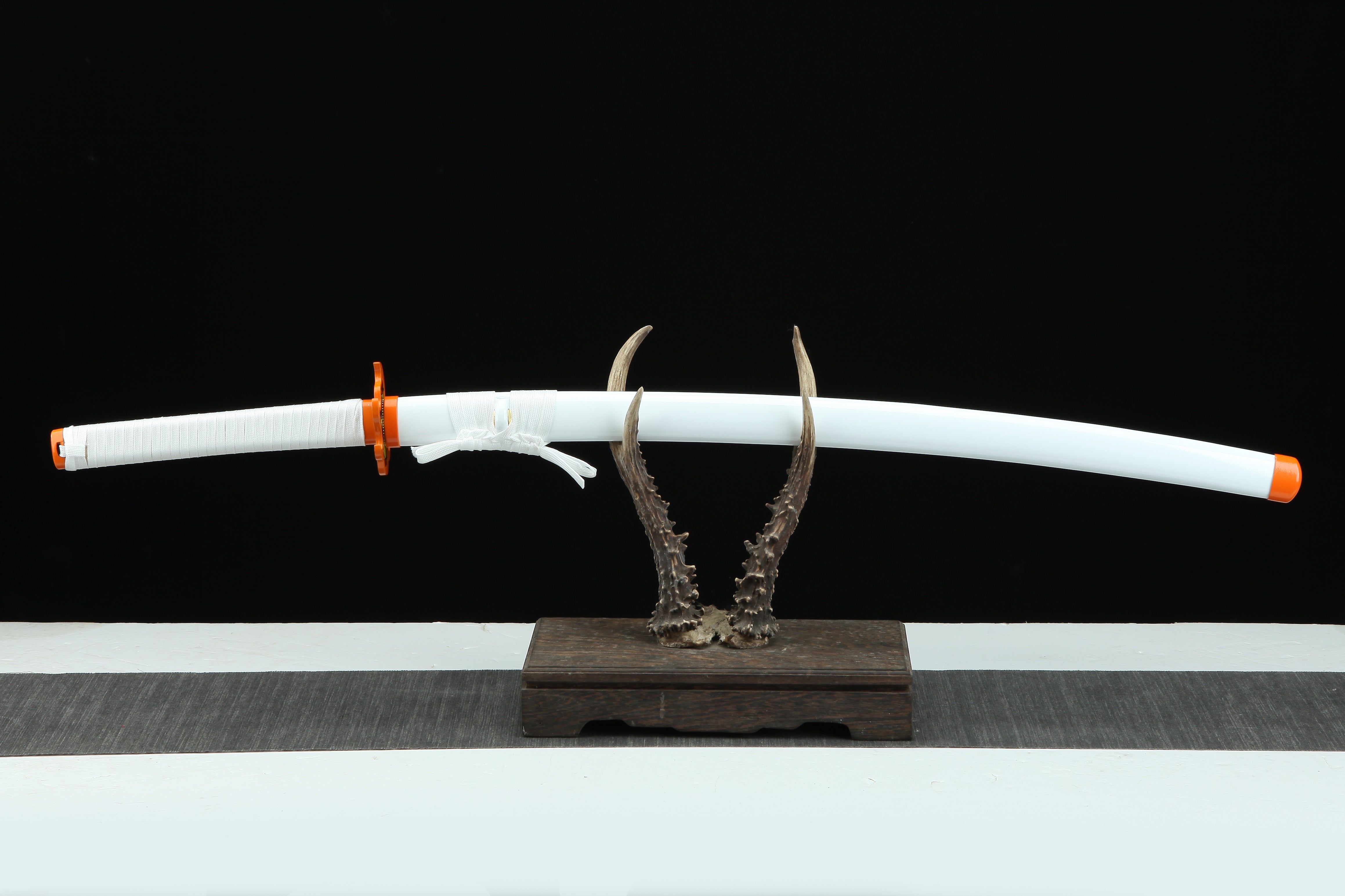 Hand Forged Demon Slayer Katana Rengoku Kyoujurou Nichirin Sword(1045 Carbon Steel)
