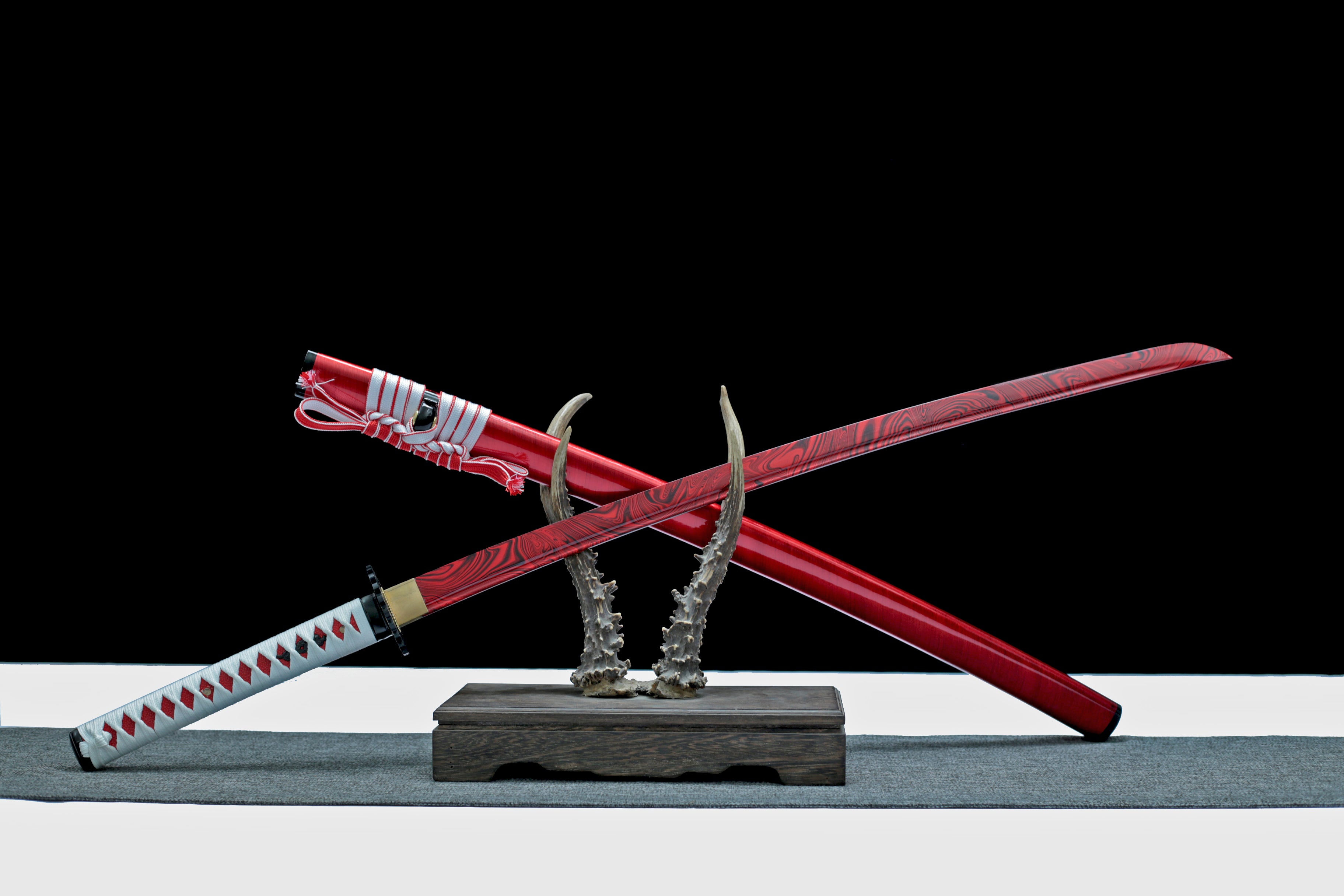 Hand Forged Japanese Katana Vermilion Harbinger Blade(1095 Carbon Steel)