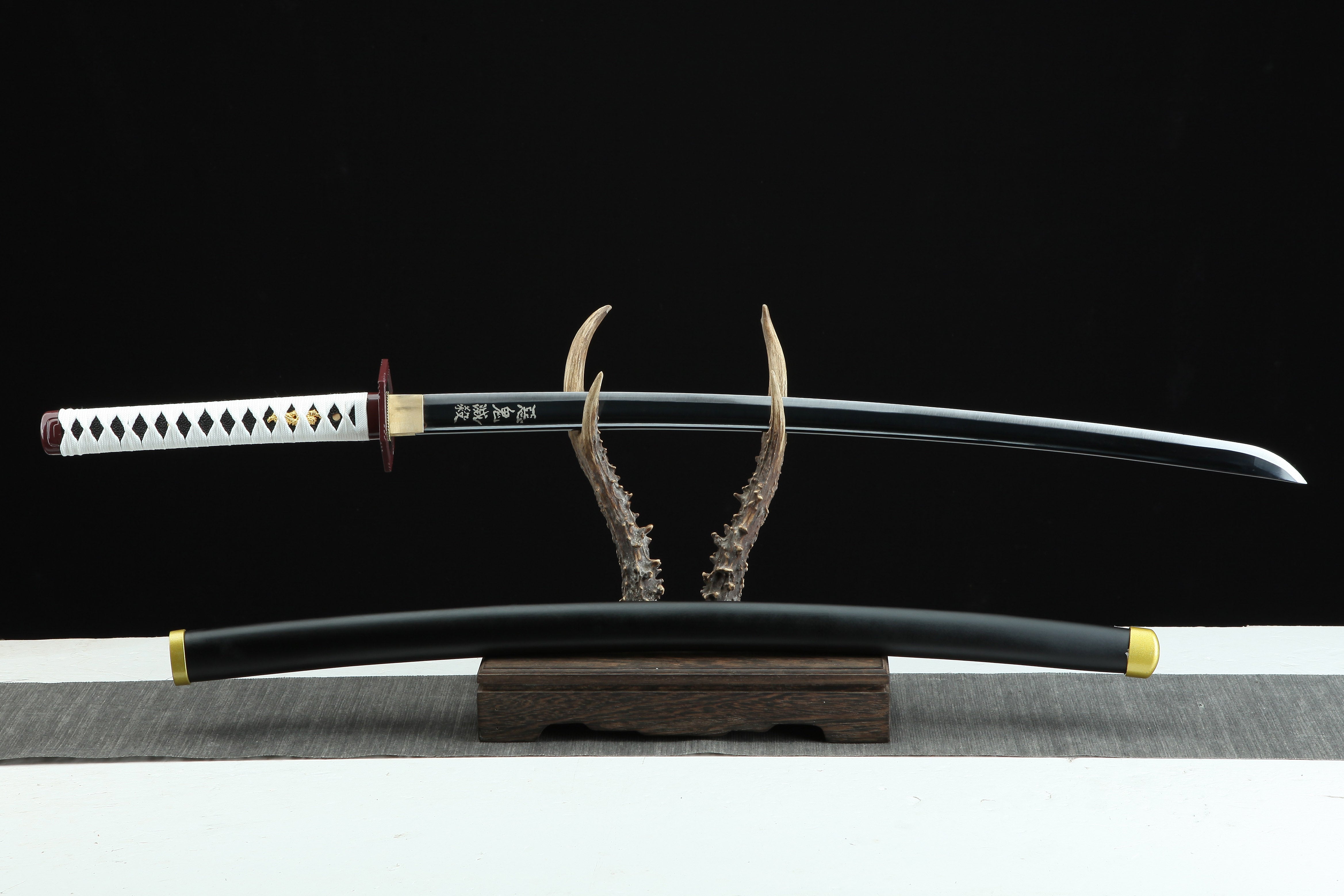 Hand Forged Demon Slayer Katana Tomioka Giyuu Nichirin Sword(1045 Carbon Steel)