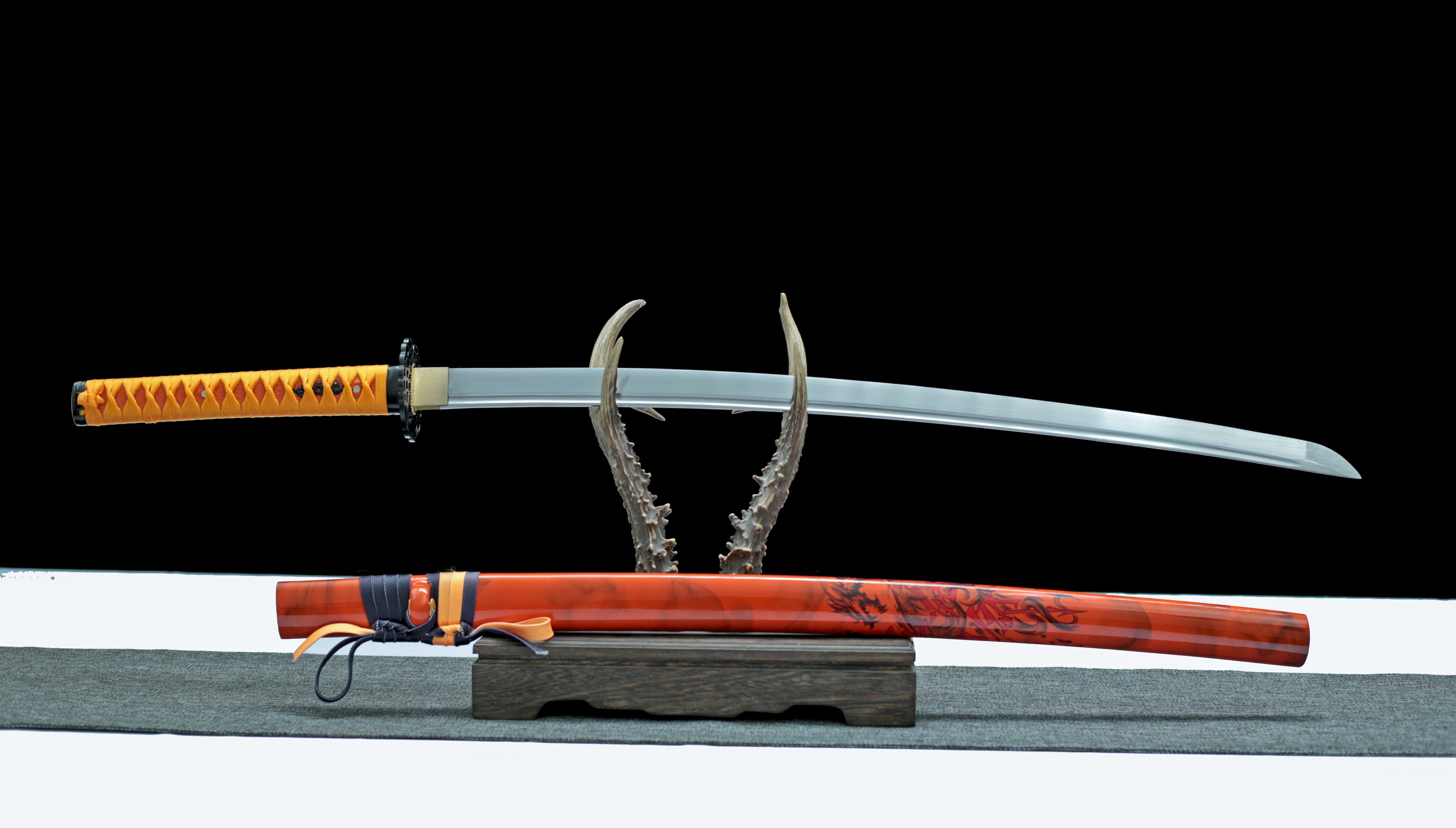 Hand Forged Japanese Katana Amber Eidolon Blade(1095 Carbon Steel)