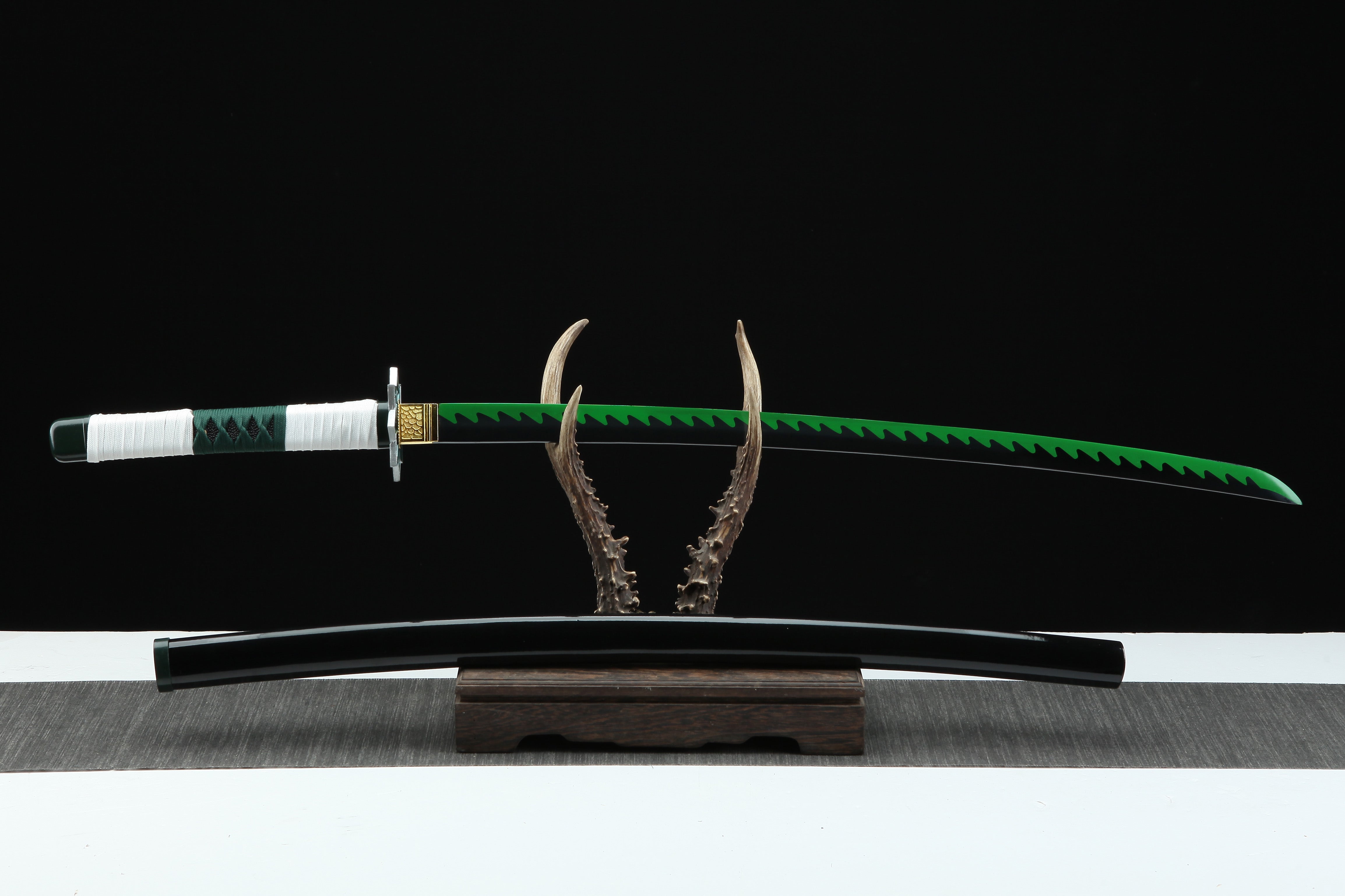 Hand Forged Demon Slayer Katana Shinazugawa Sanemi Nichirin Sword(1045 Carbon Steel)