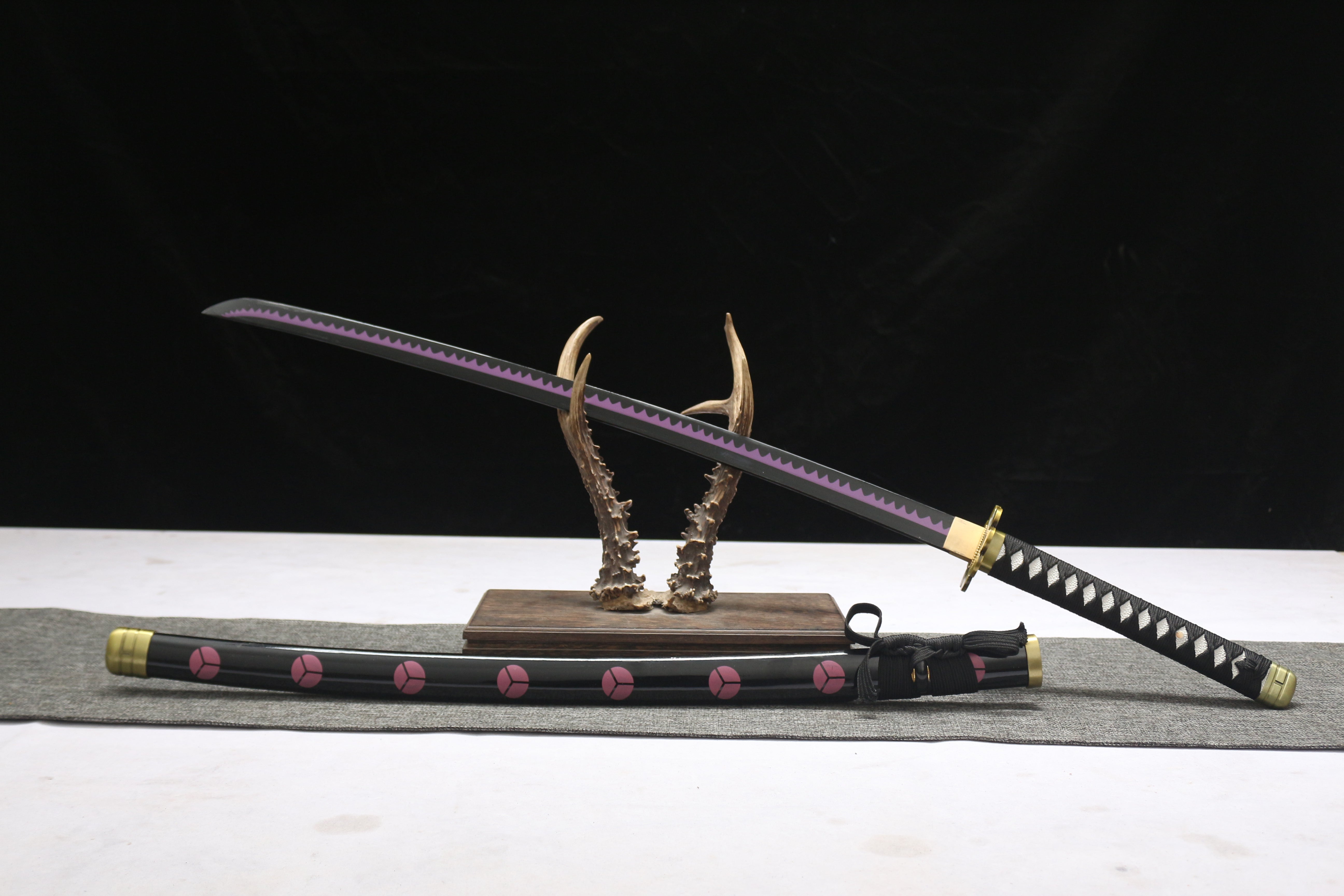 Hand Forged ONE PIECE Japanese Katana Roronoa Zoro Kiku-o-mizu Blade(1045 Carbon Steel)