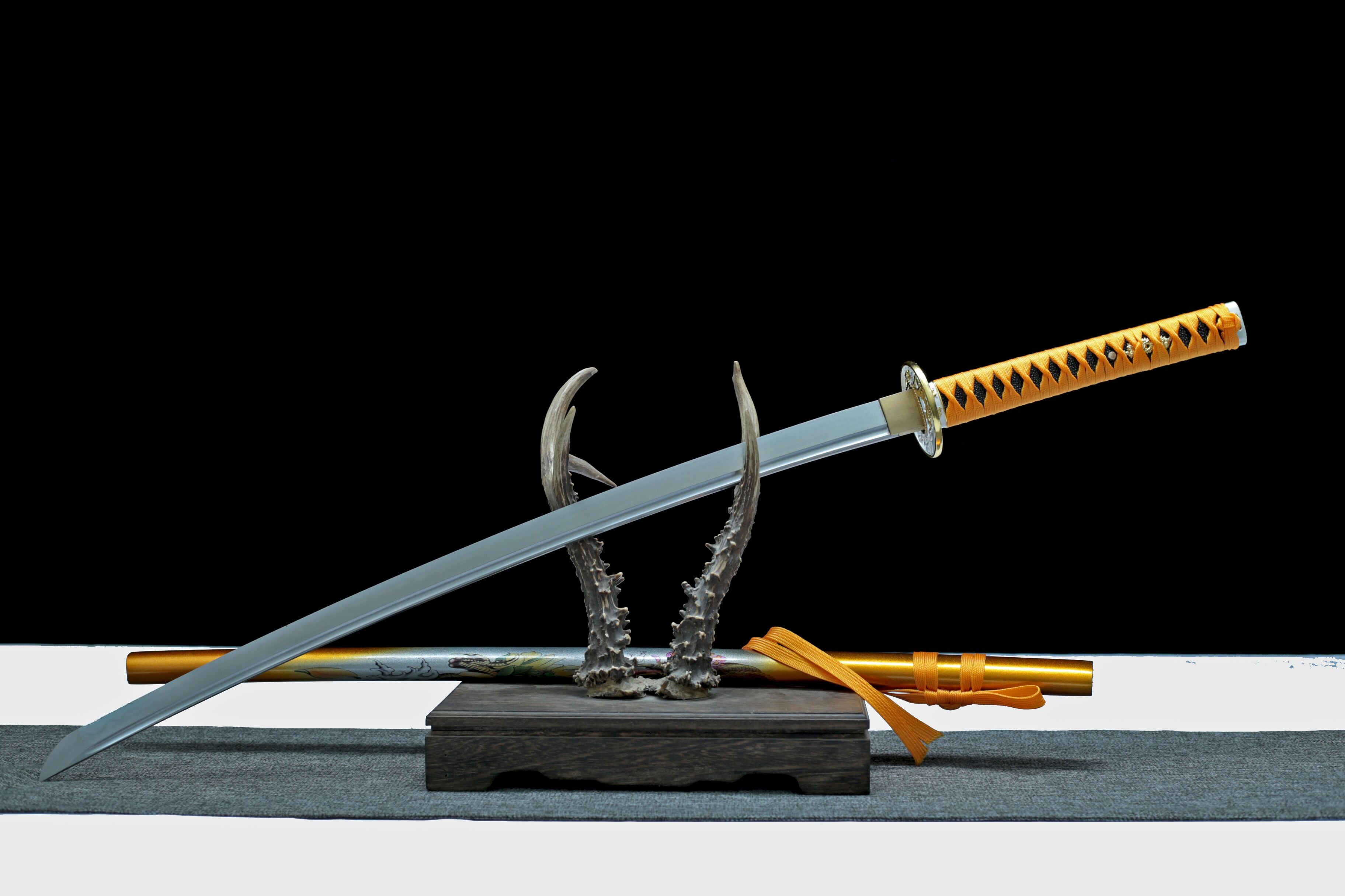 Hand Forged Japanese Katana Inferno Draconis Blade(1045 Carbon Steel)