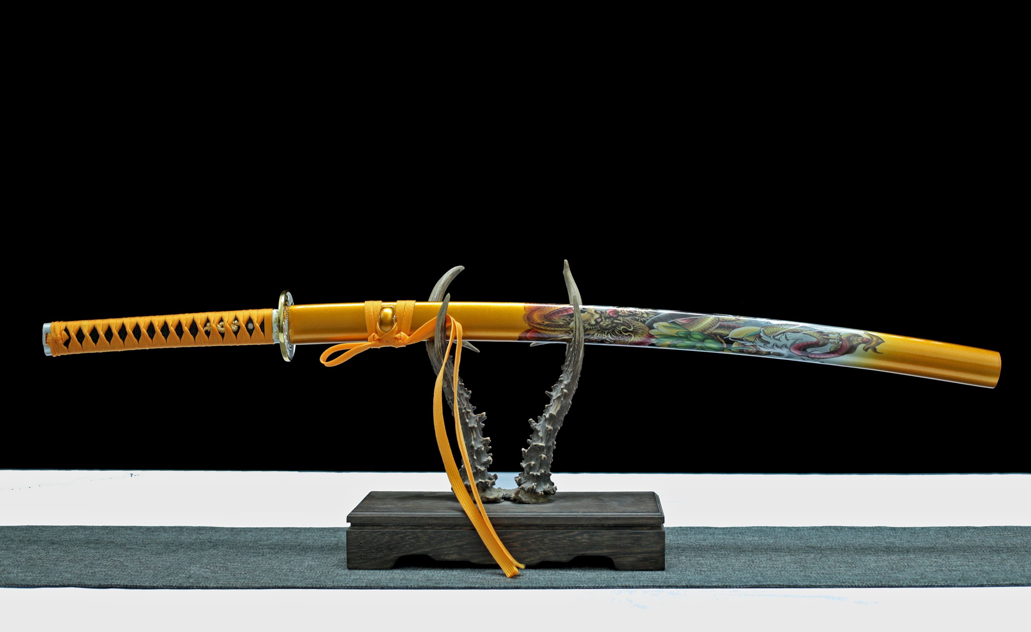 Hand Forged Japanese Katana Inferno Draconis Blade(1045 Carbon Steel)