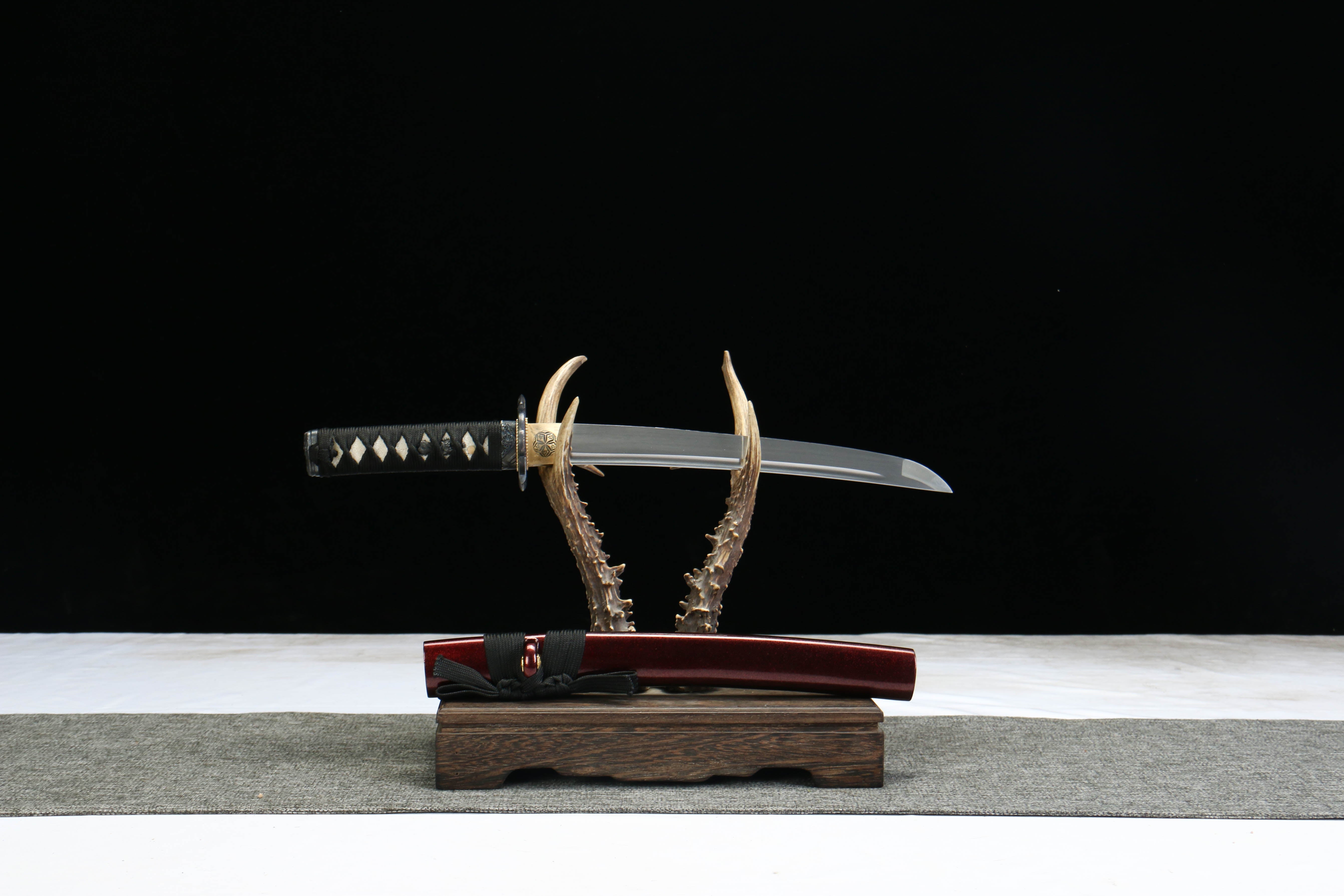 Hand Forged Japanese Tanto Crimson Mandala Blade(1060 Carbon Steel)