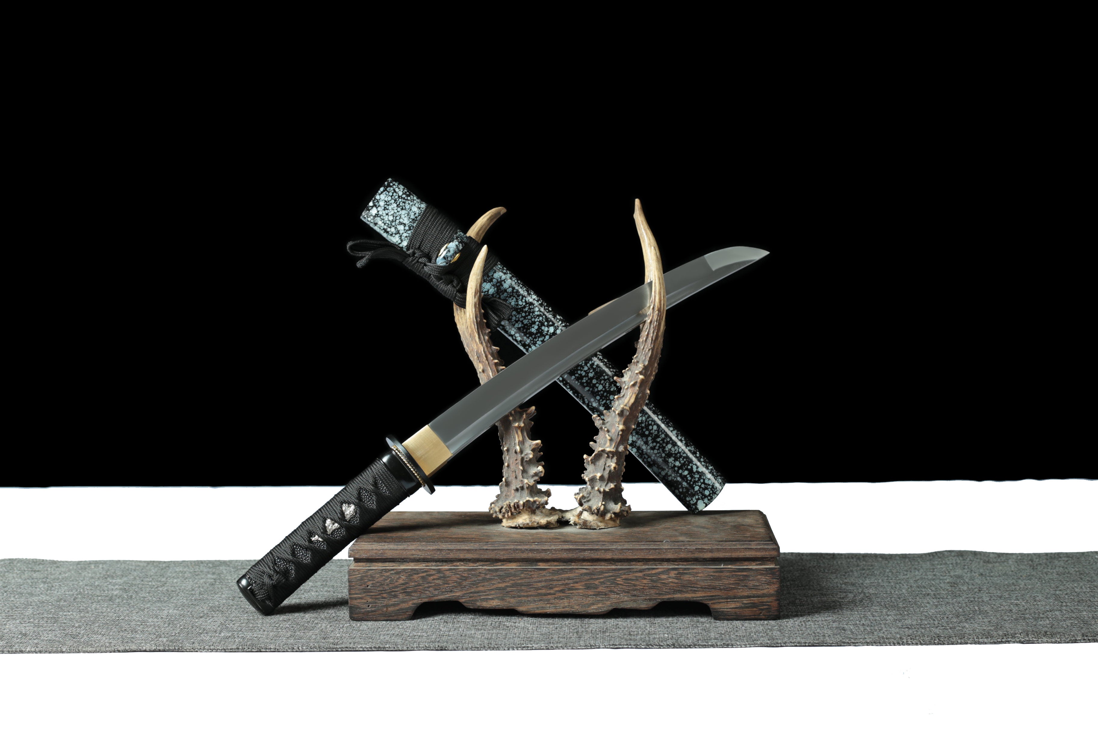 Hand Forged Japanese Tanto Tsukikage Hada Blade(1060 Carbon Steel)