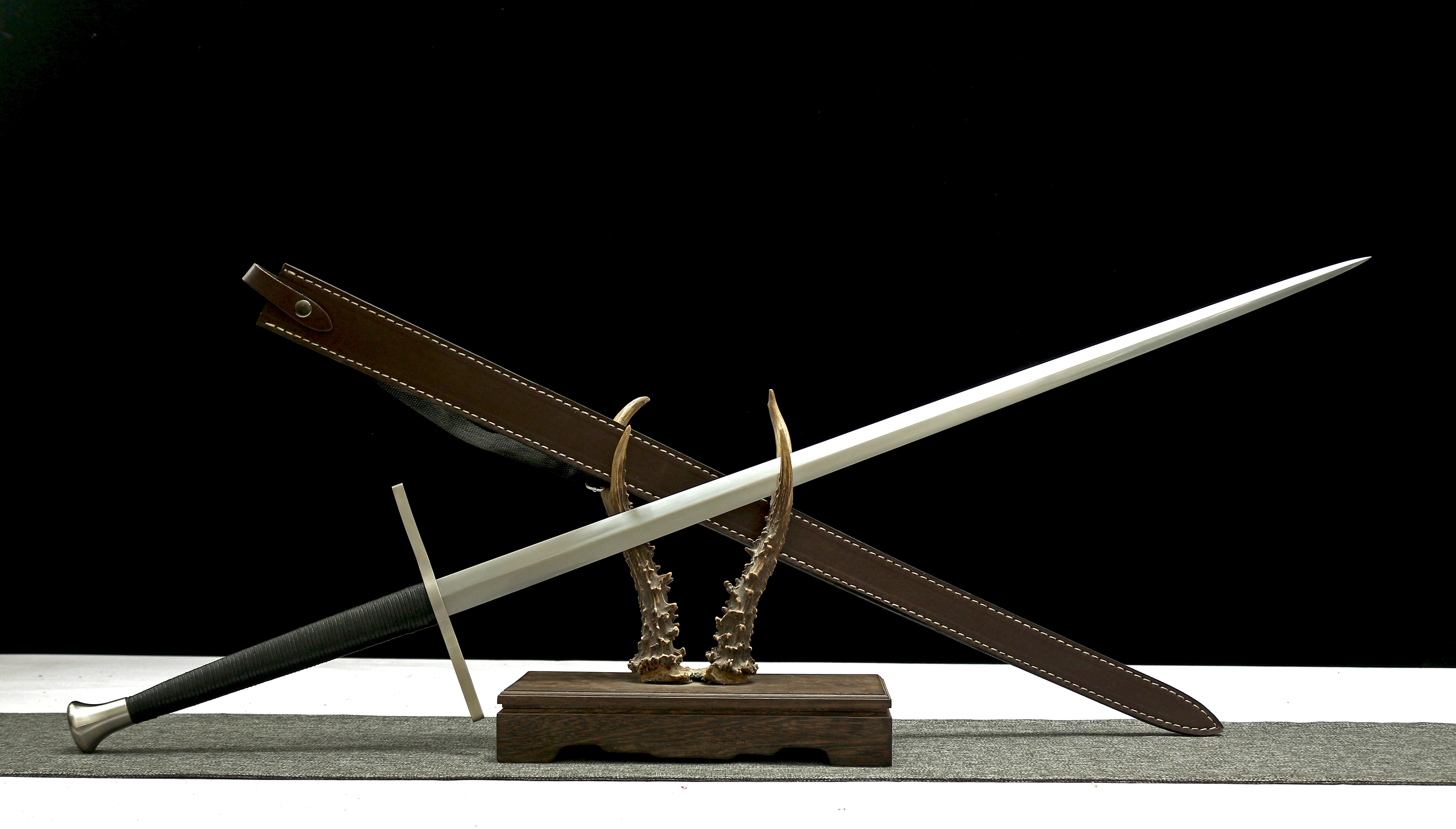 Hand Forged Chinese European Knight Sword Excalibur Sovereign Blade(1095 Carbon Steel)