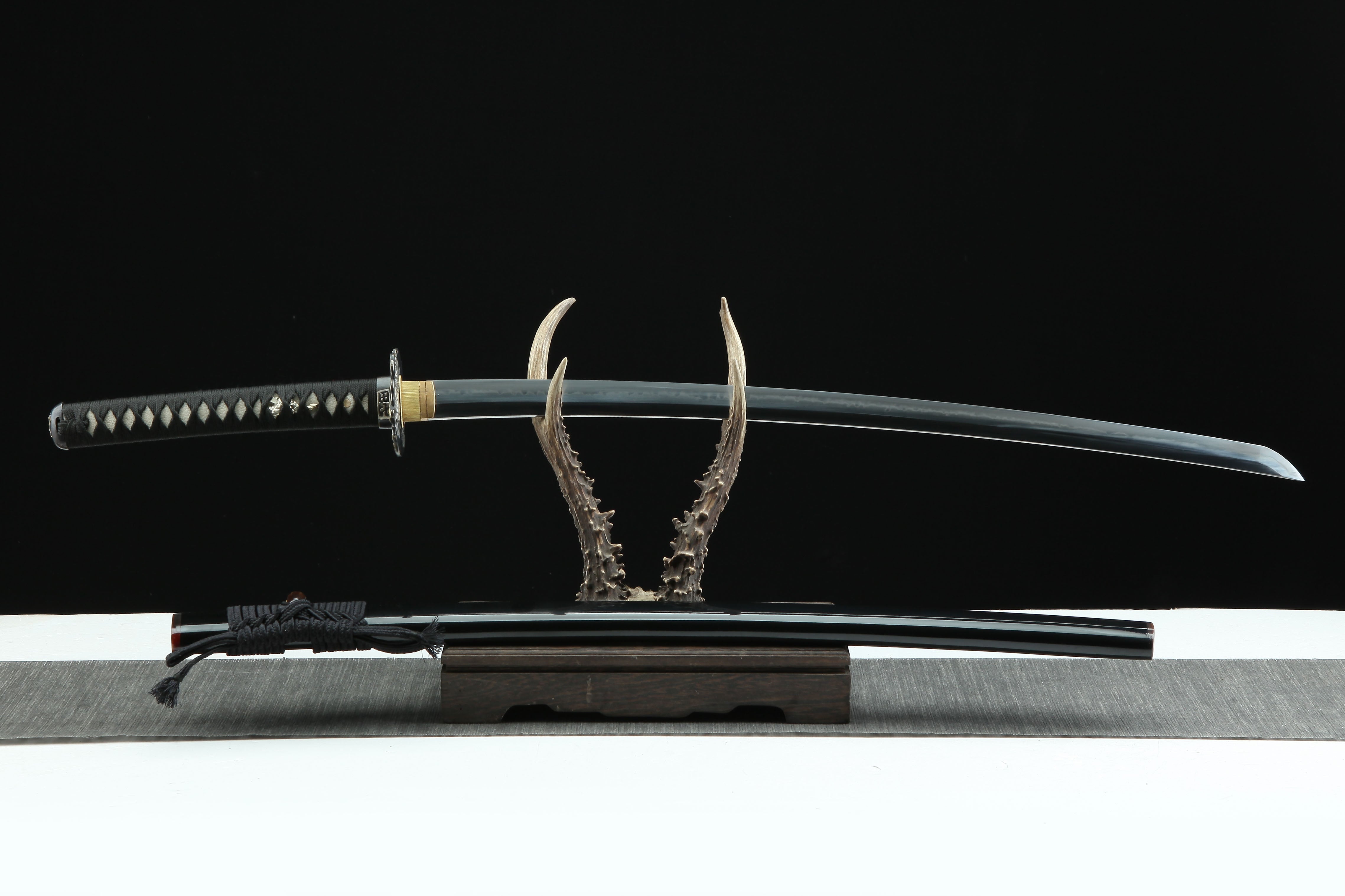 Hand Forged Japanese Katana Shinigami Hannya Cursed Mask Blade(Damascus Steel)