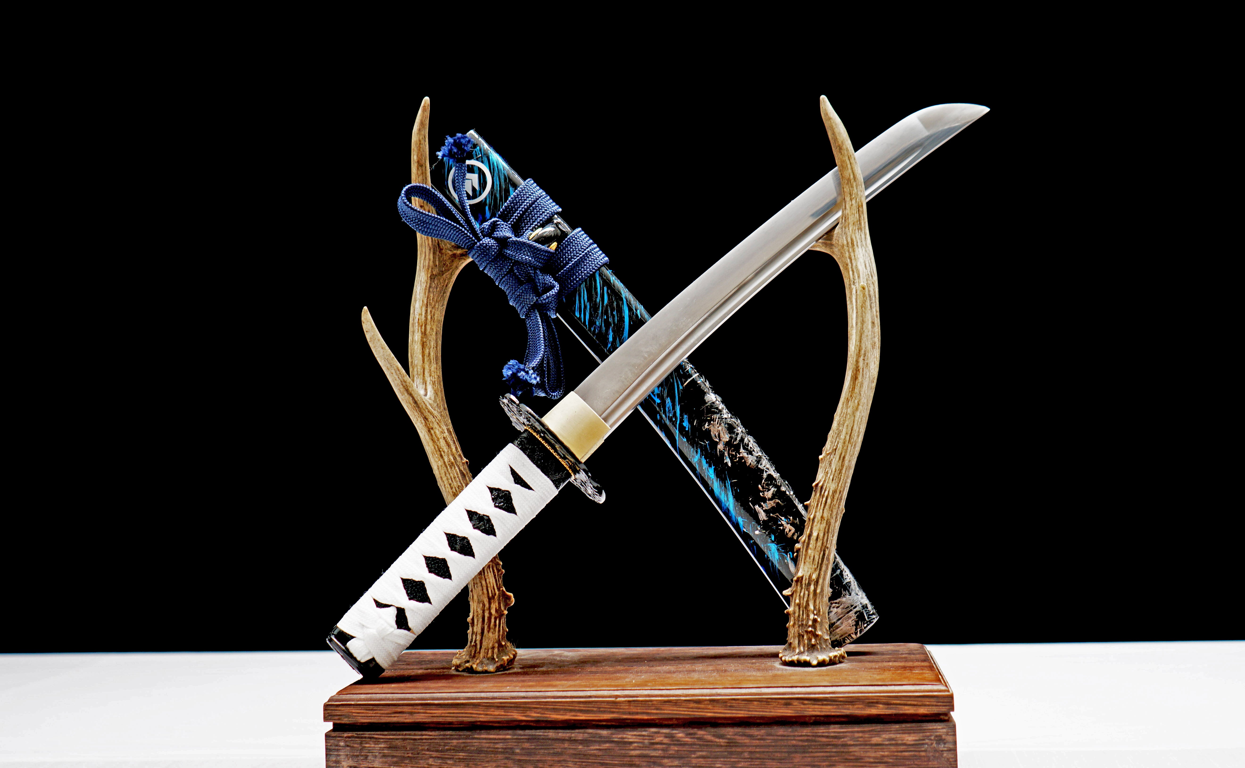 Hand Forged Ghost of Tsushima Katana Generation Three Blade Set of 2(1095 Carbon Steel)