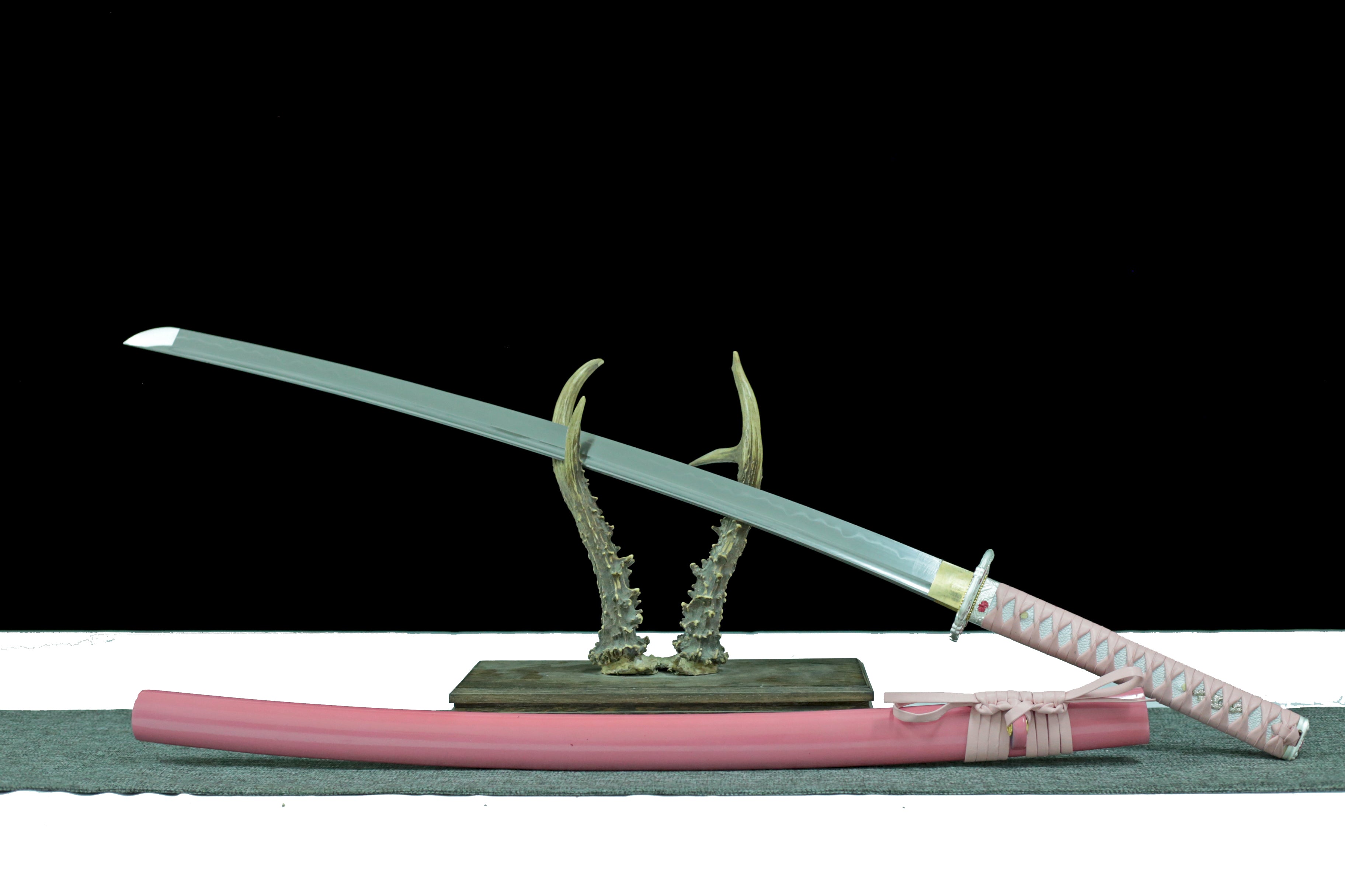 Hand Forged Japanese Katana Sakura Veil Blade(1045 High Carbon Steel)