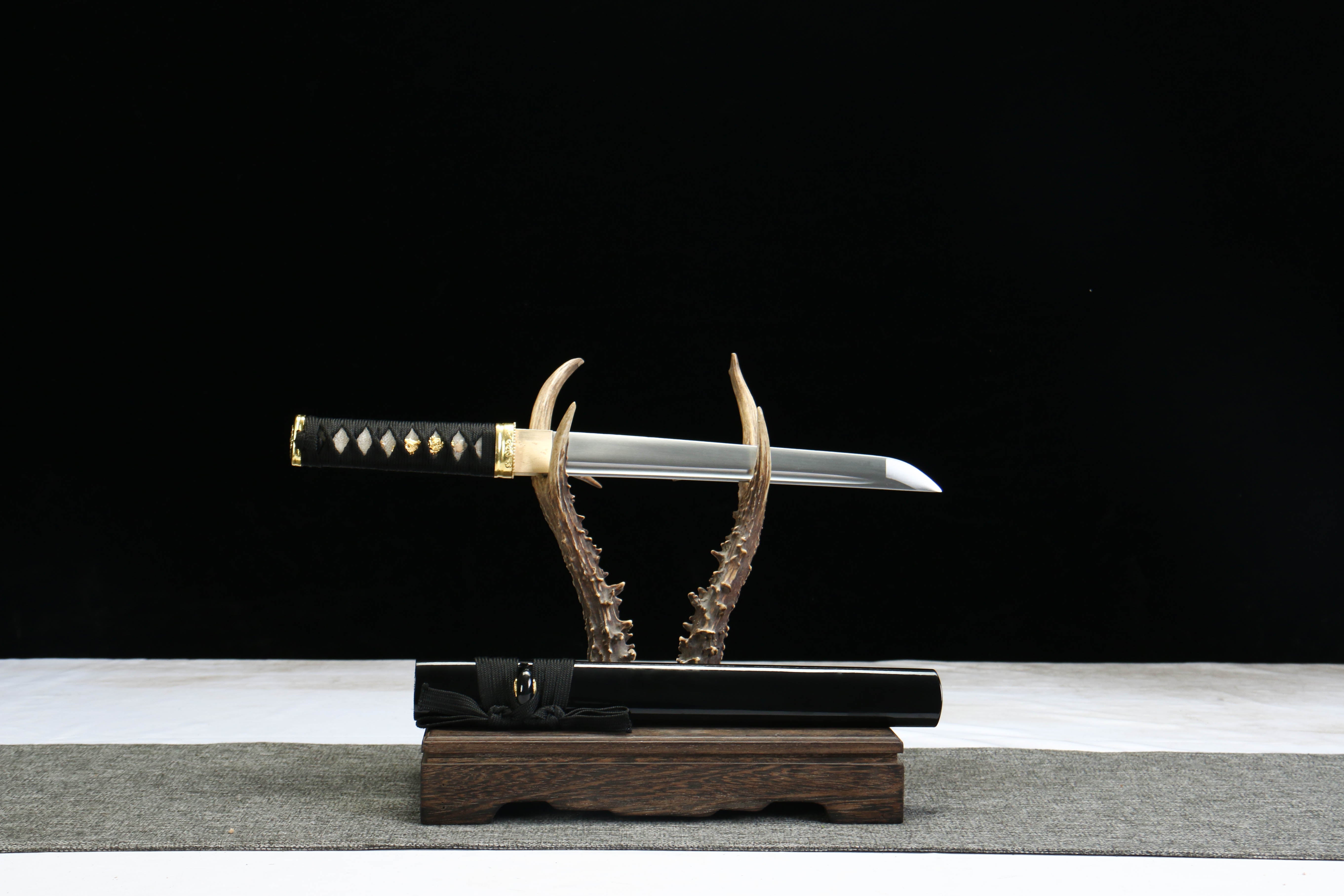 Hand Forged Japanese Tanto Frostglow Zenith Blade(1060 Carbon Steel)