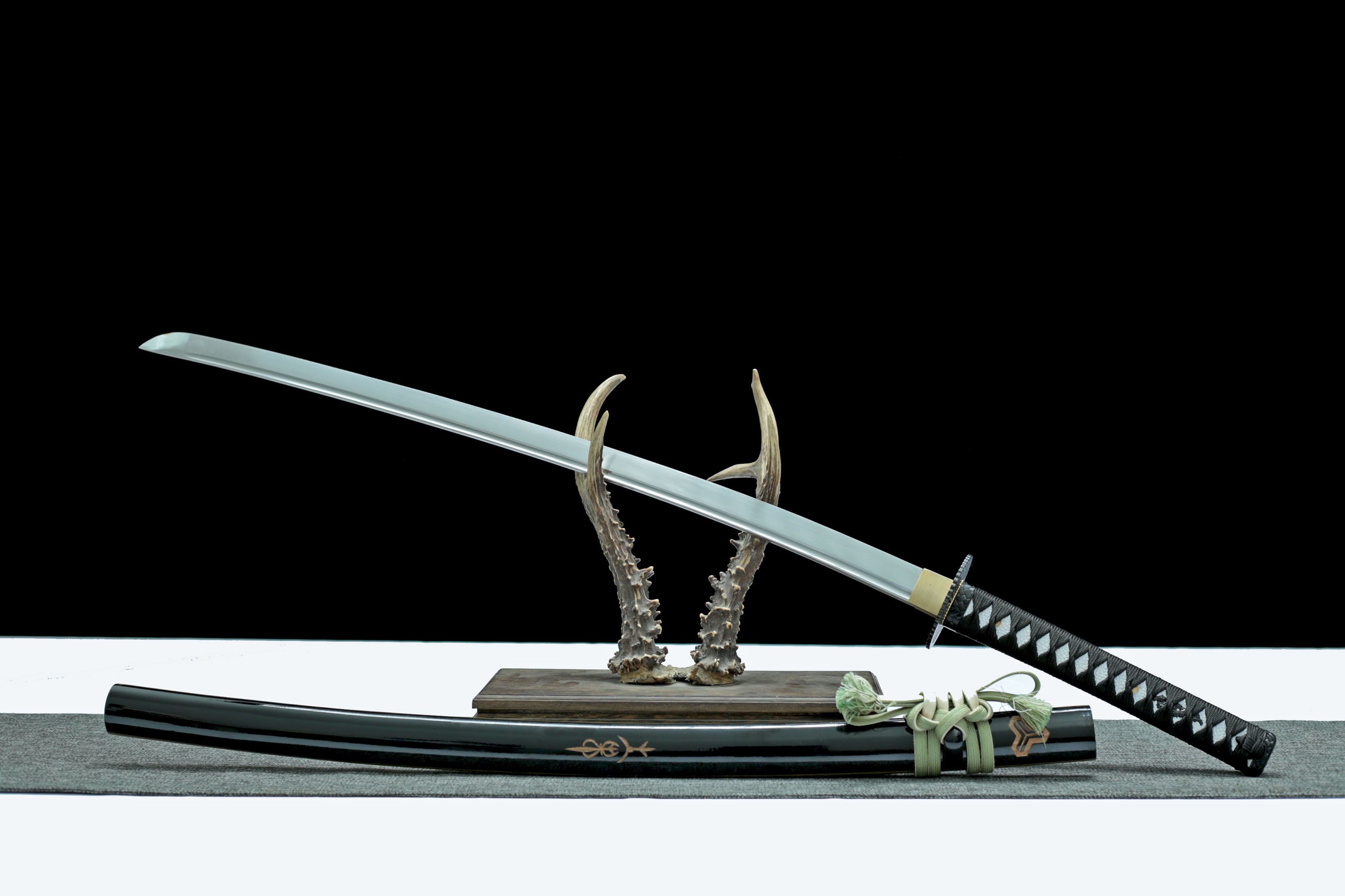 Hand Forged Japanese Katana Wraithbound Blade(1095 Carbon Steel)