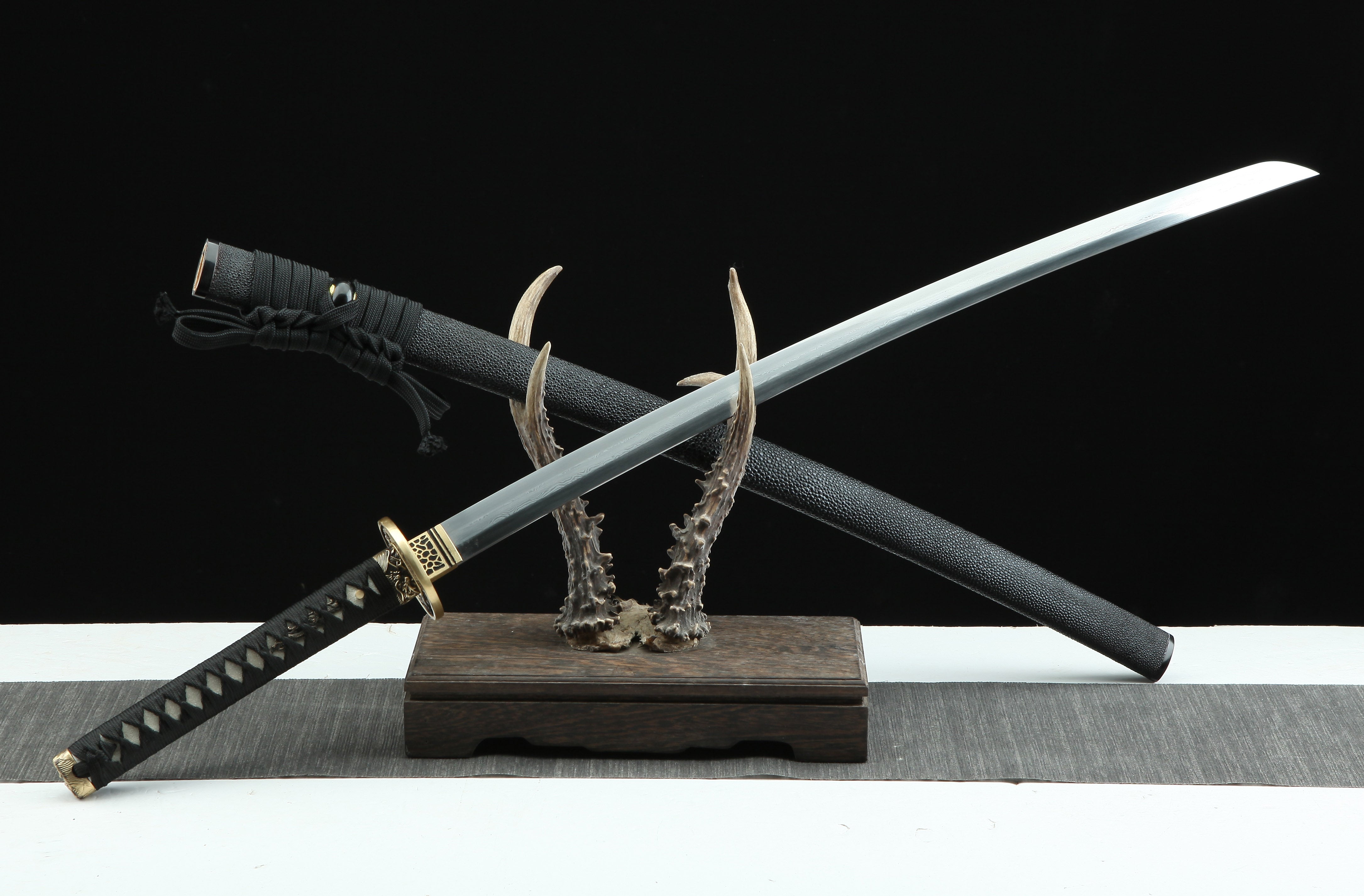 Hand Forged Japanese Katana Shoggoth Iris Blade(Damascus Steel)