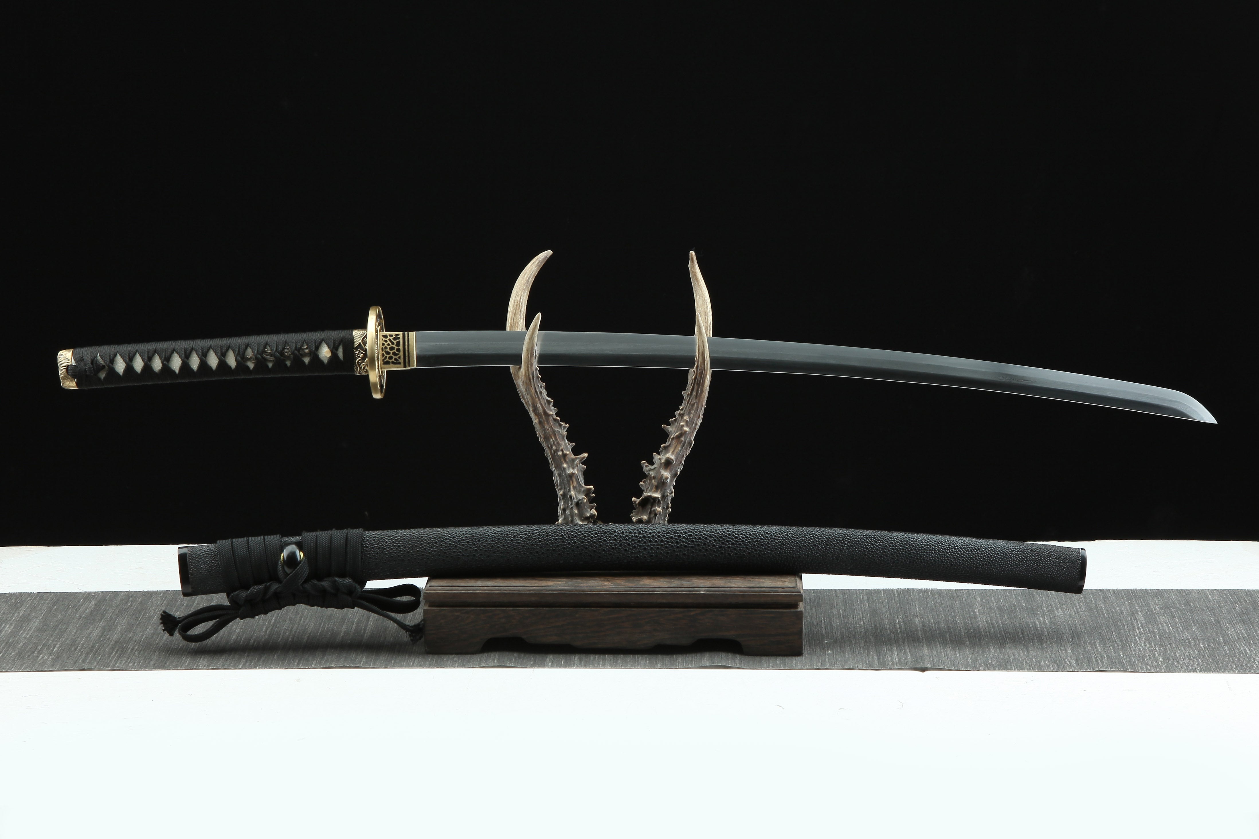 Hand Forged Japanese Katana Shoggoth Iris Blade(Damascus Steel)