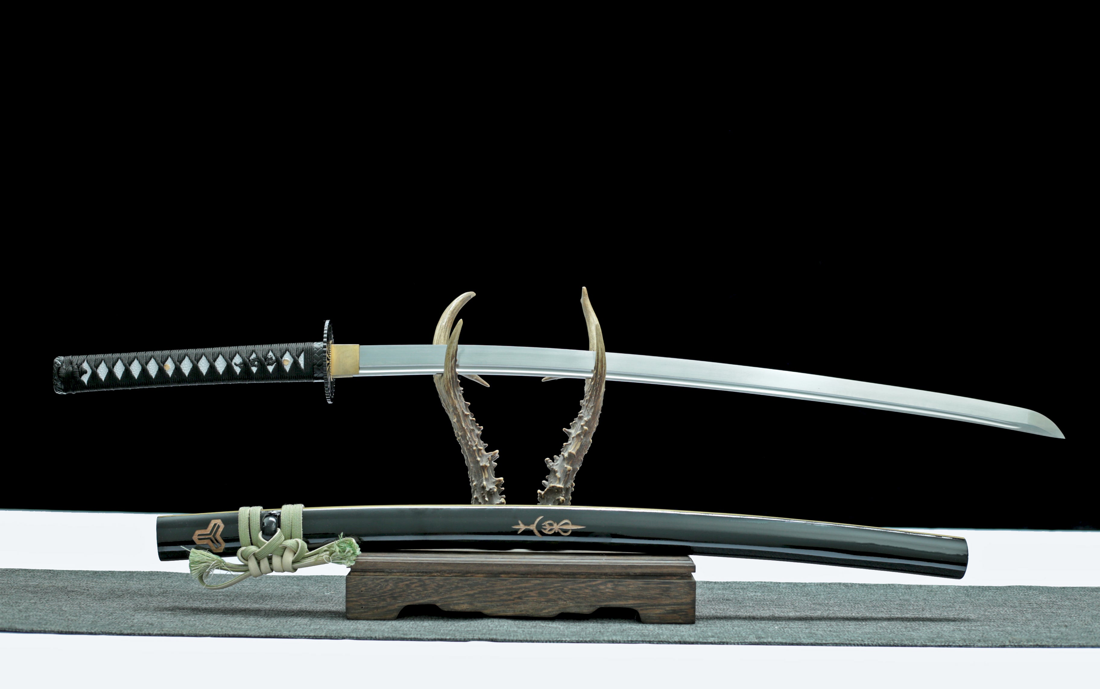 Hand Forged Japanese Katana Wraithbound Blade(1095 Carbon Steel)