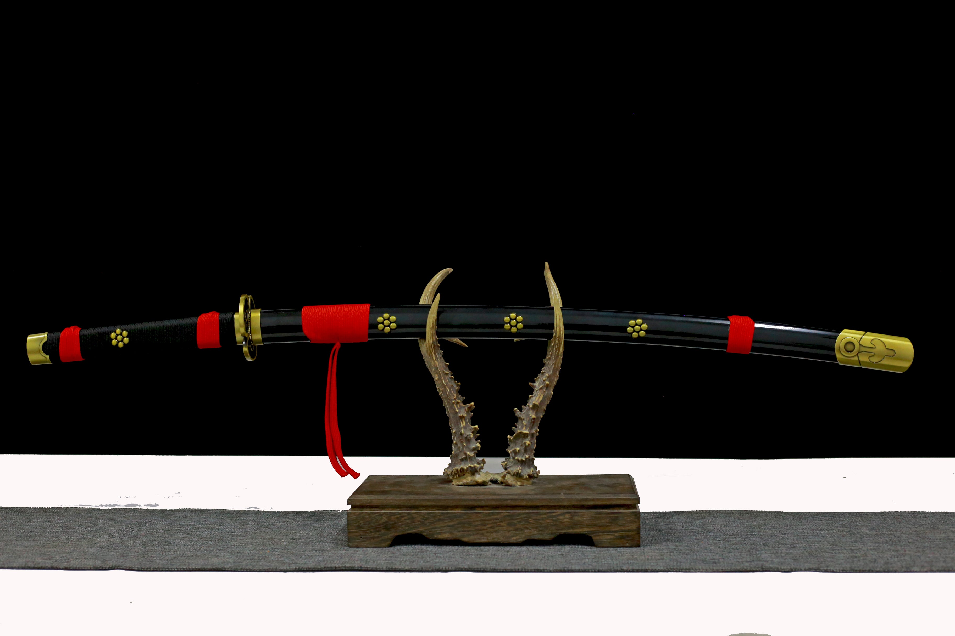 Hand Forged ONE PIECE Japanese Katana Roronoa Zoro Black Yamato Balde(1045 Carbon Steel)
