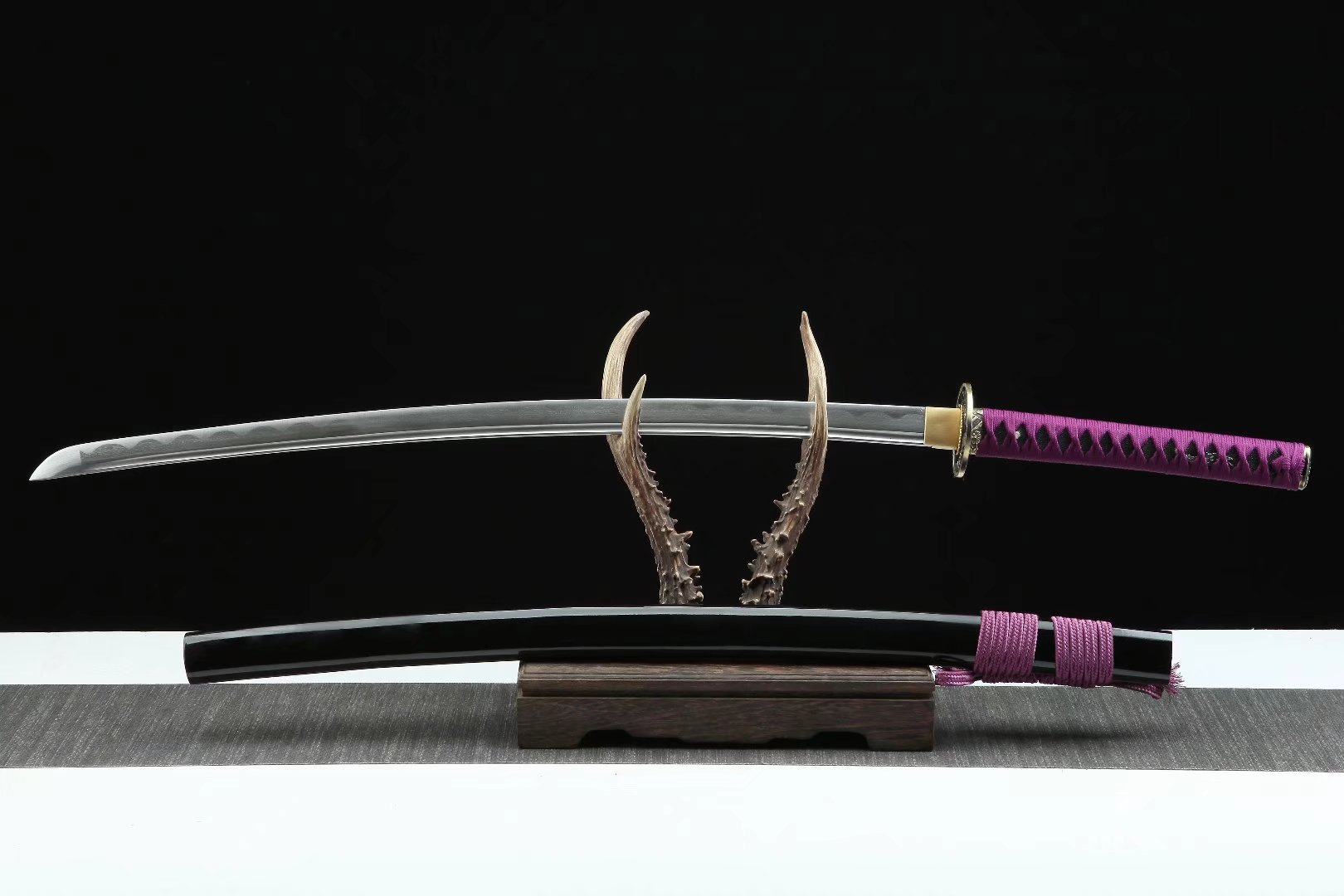 Hand Forged Japanese Katana Amethyst Veil Blade(Damascus Steel)
