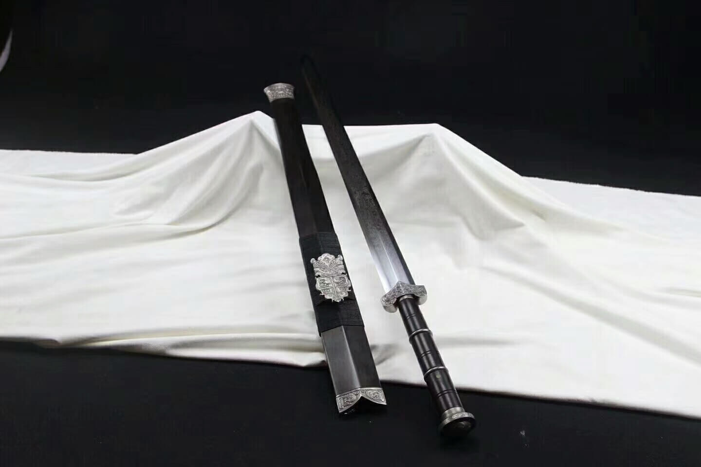 Han sword(Damascus steel blade,Ebony scabbard,Steel fittings)Length 35" - Chinese sword shop
