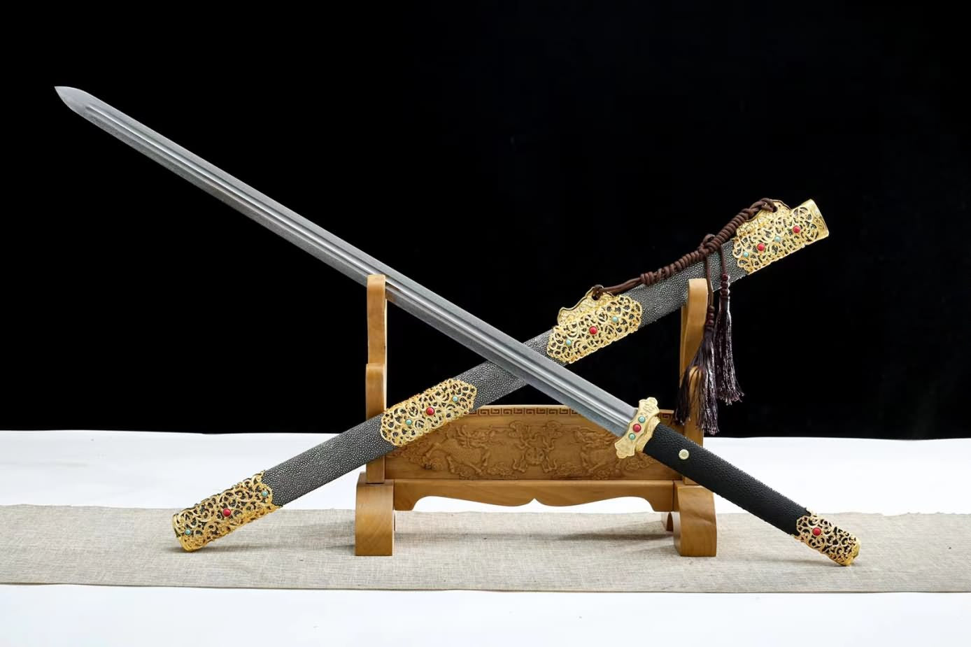 Tactical Swords Damascus Steel Blade,Alloy Fittings,Fake Stingray Skin Scabbard,LOONGSWORD