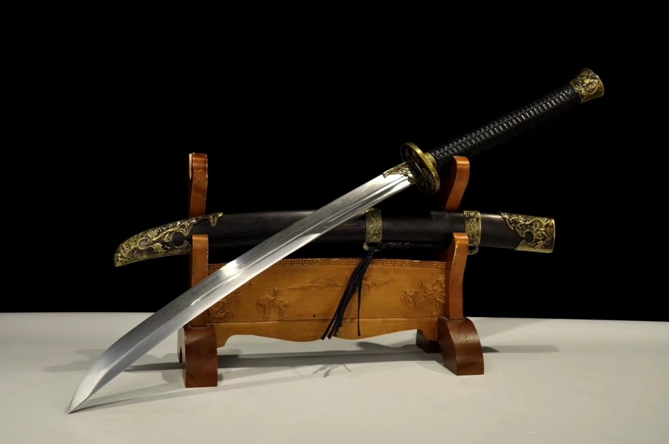 Horse-Chopping Sword Handmade Damascus Steel Blade