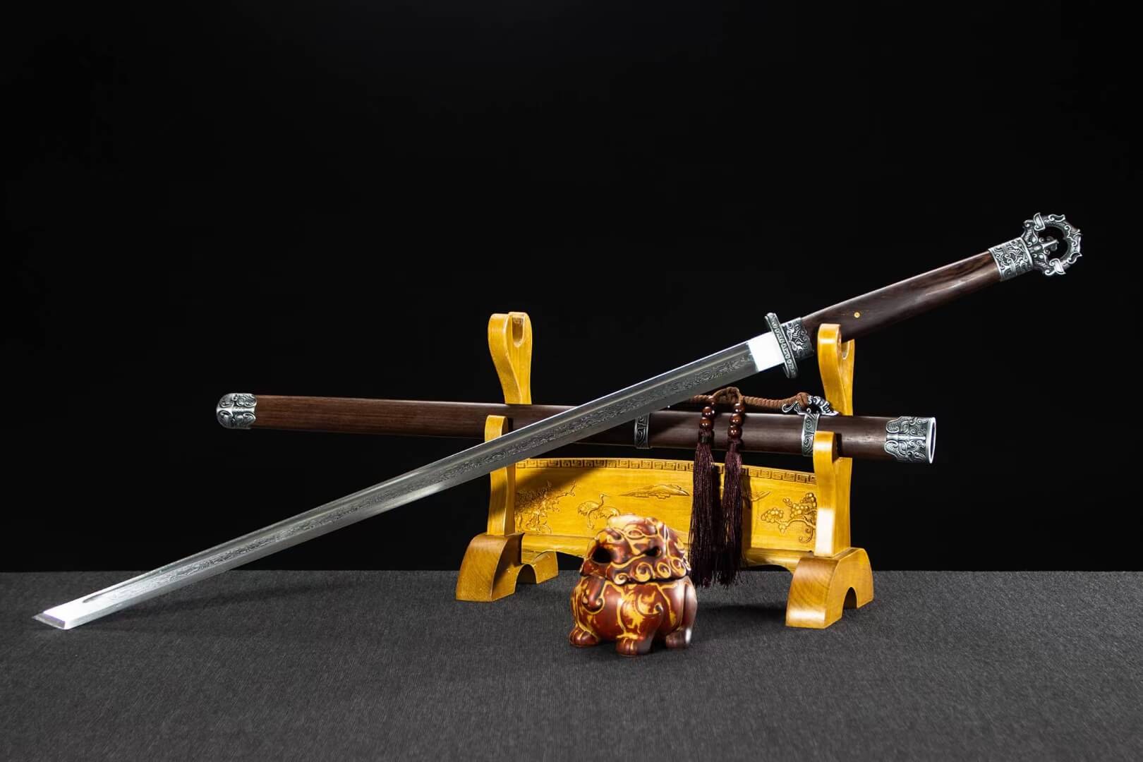 Traditional Chinese Tang dao Sword with Damascus Steel Blade and Alloy Fittings - Rosewood Scabbard