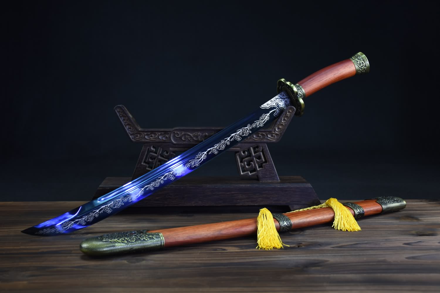 Qing dao sword,High carbon steel etch blade,Redwood,Alloy - Chinese sword shop