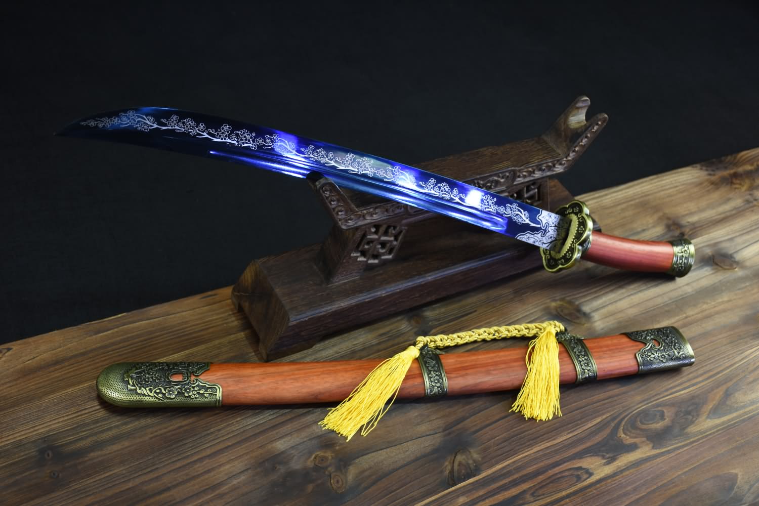 Qing dao sword,High carbon steel etch blade,Redwood,Alloy - Chinese sword shop