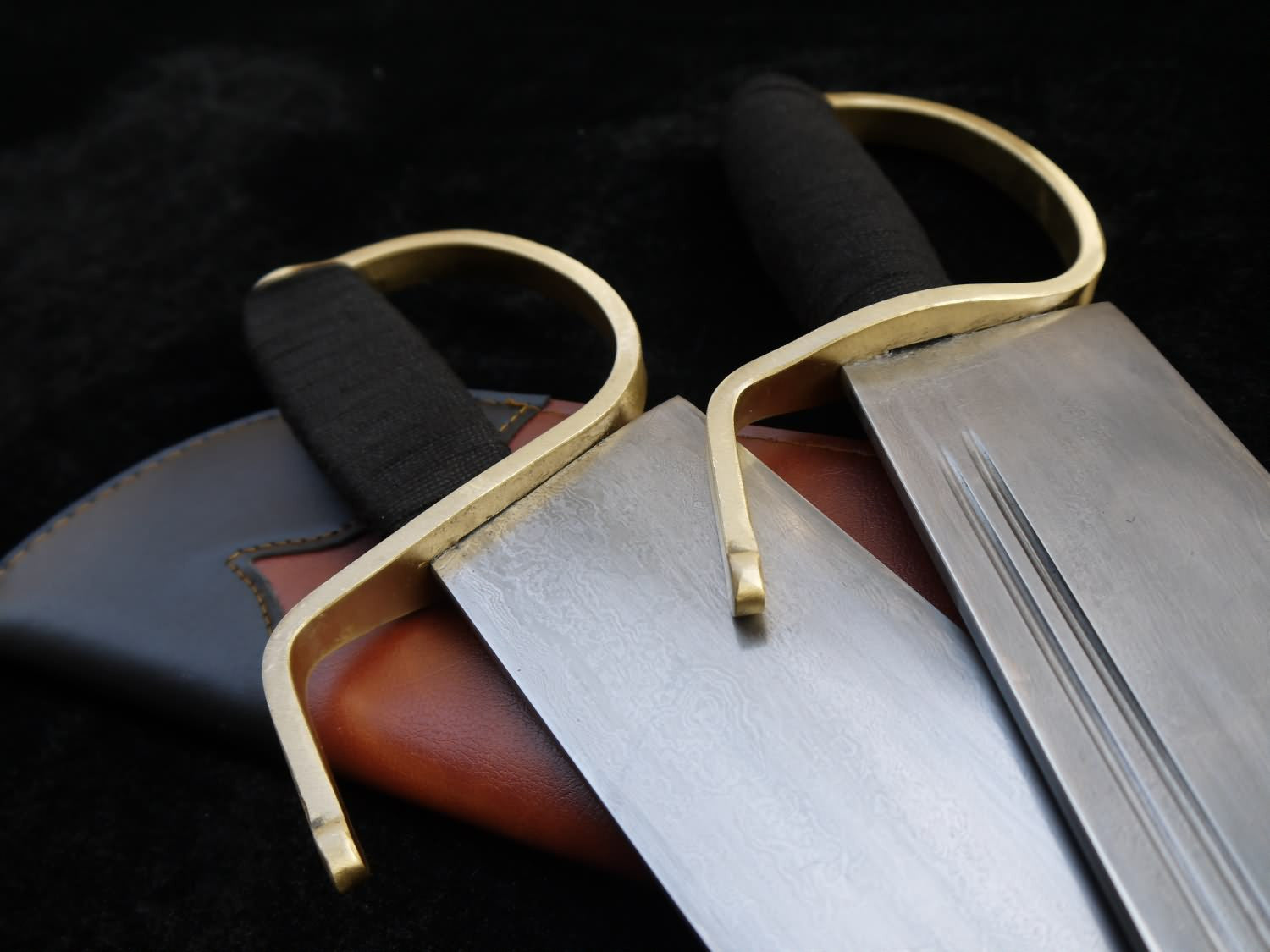 Wing Chun butterfly knife(Folding steel blade,Brown Leather scabbard,Copper handle) - Chinese sword shop
